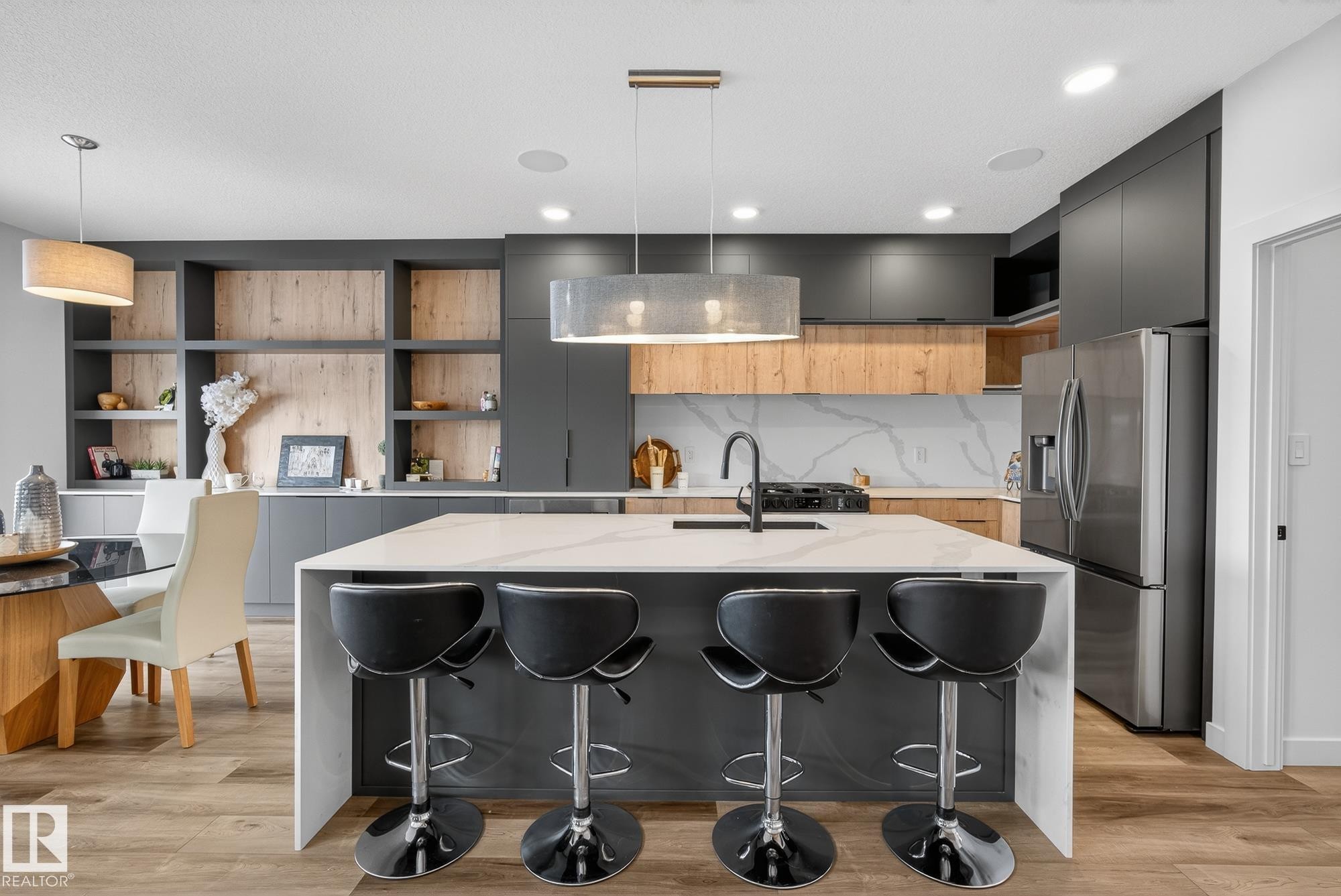 












6 ELDRIDGE Point(e)

,
St. Albert,




AB
T8N 8C3

