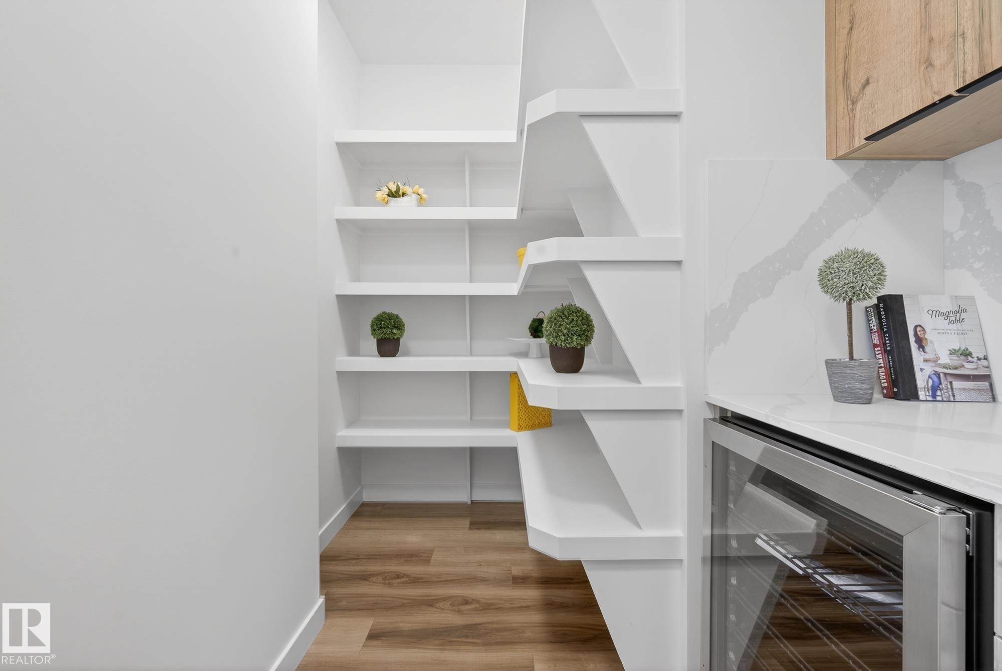 












6 ELDRIDGE Point(e)

,
St. Albert,




AB
T8N 8C3

