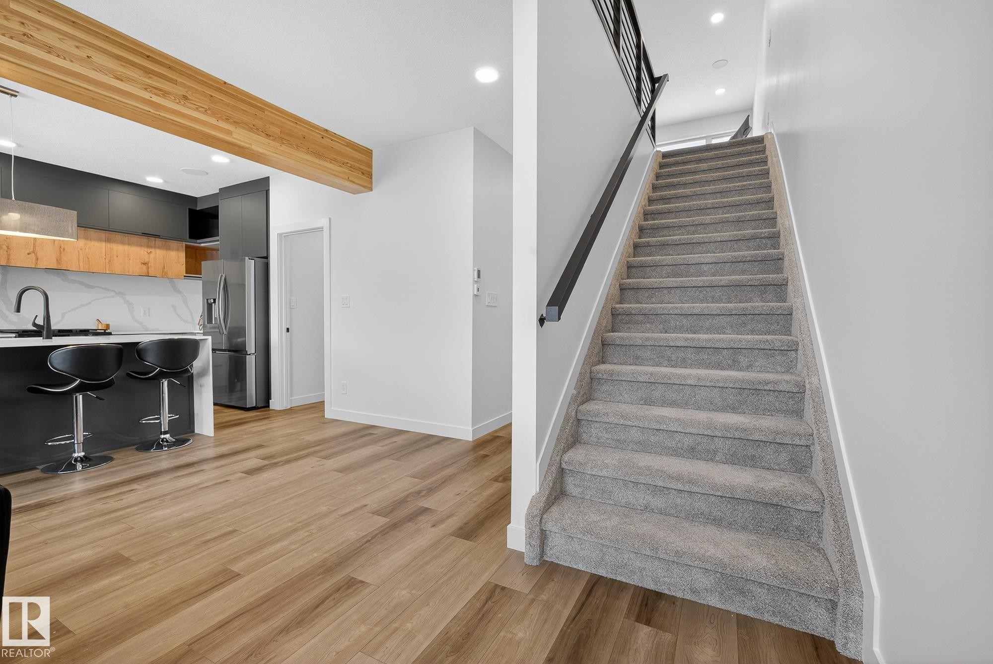 












6 ELDRIDGE Point(e)

,
St. Albert,




AB
T8N 8C3

