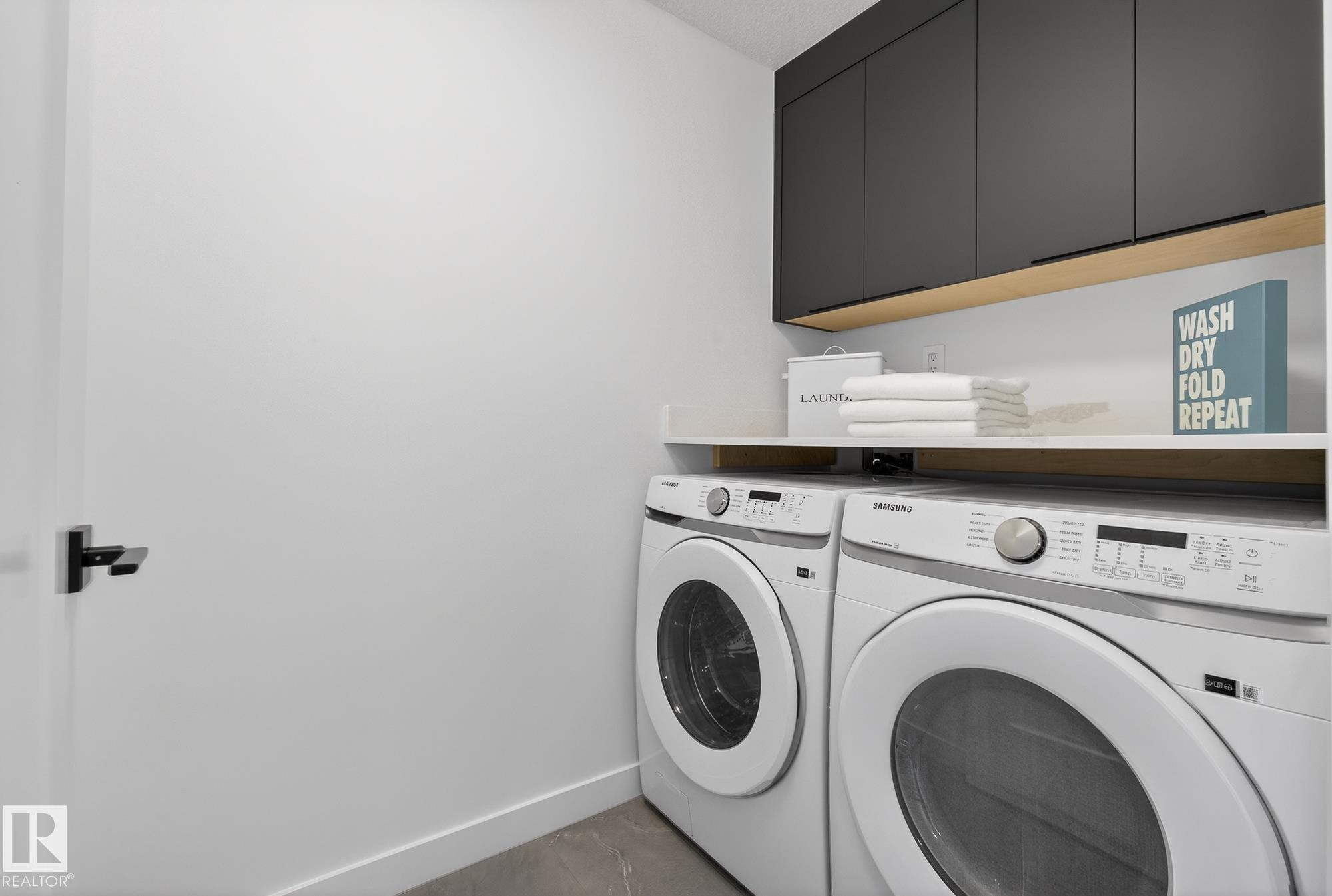 












6 ELDRIDGE Point(e)

,
St. Albert,




AB
T8N 8C3

