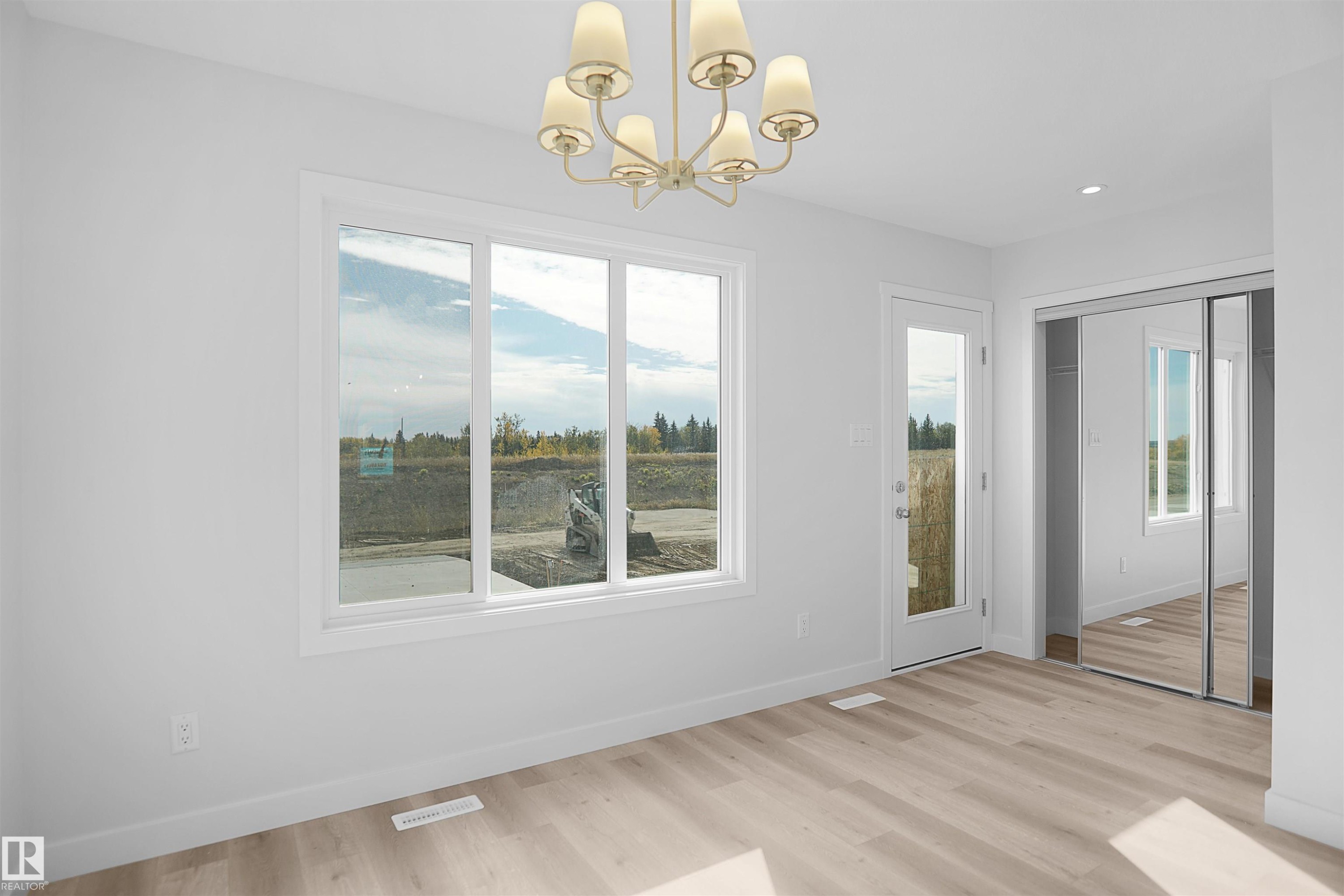 












18160 74 Street

,
Edmonton,




AB
T5Z 0V4

