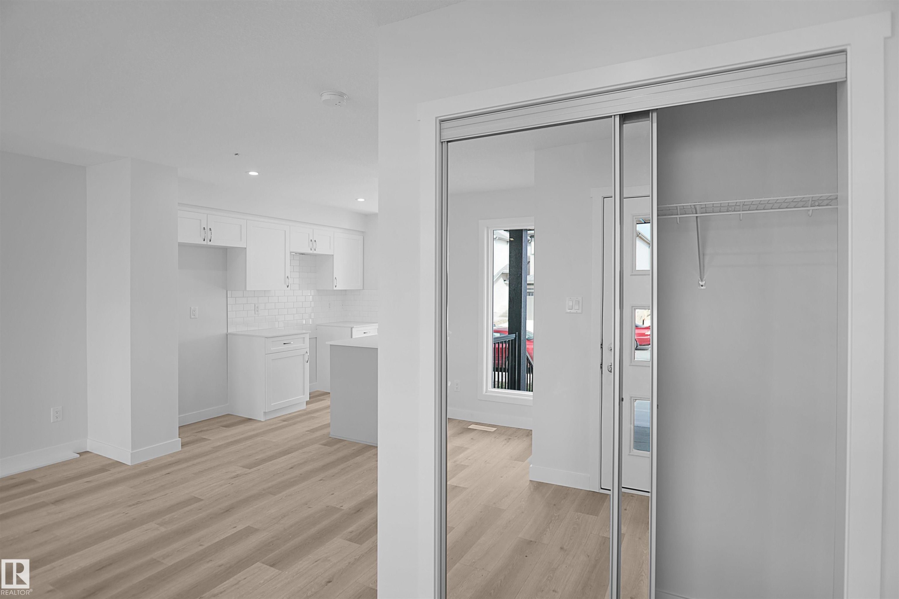 












18160 74 Street

,
Edmonton,




AB
T5Z 0V4

