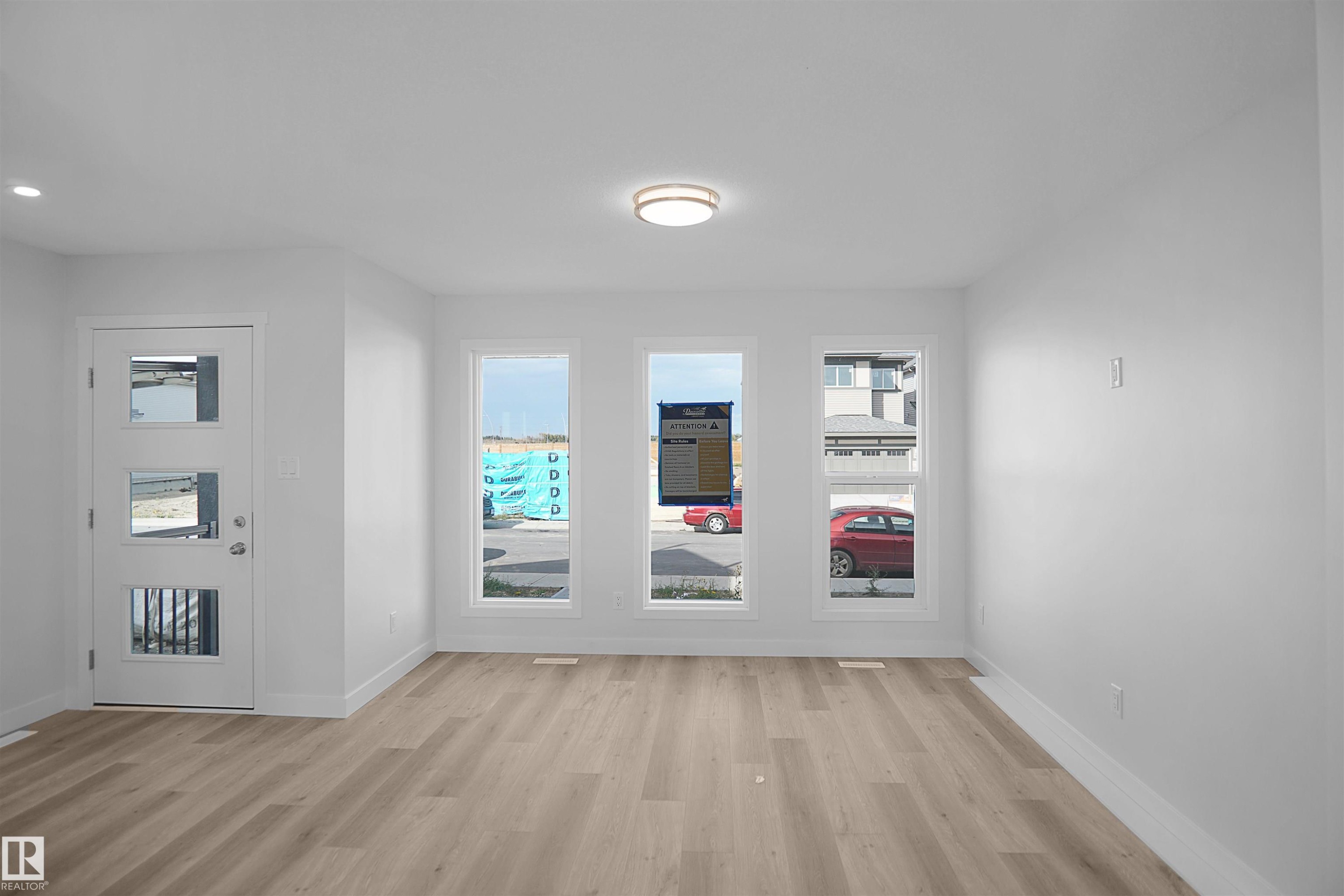 












18160 74 Street

,
Edmonton,




AB
T5Z 0V4

