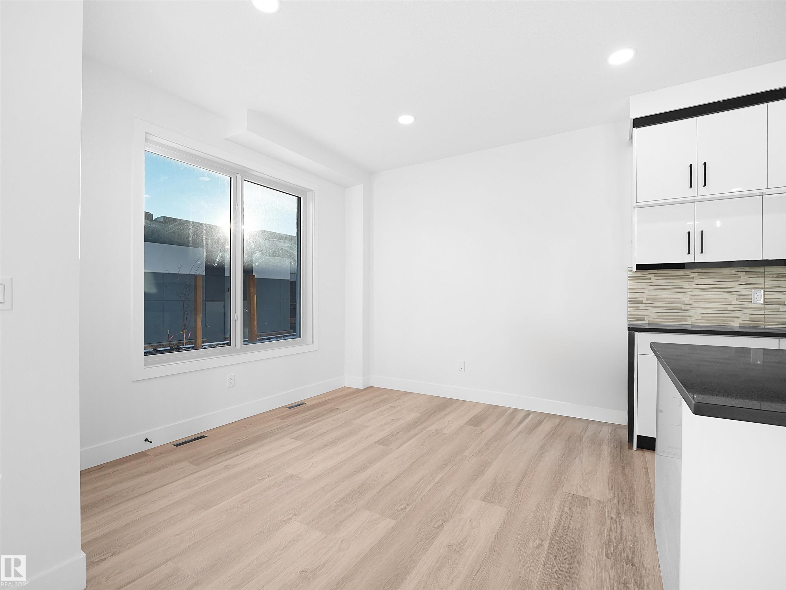 












6907 169 Avenue

,
Edmonton,




AB
T5Z 0H2

