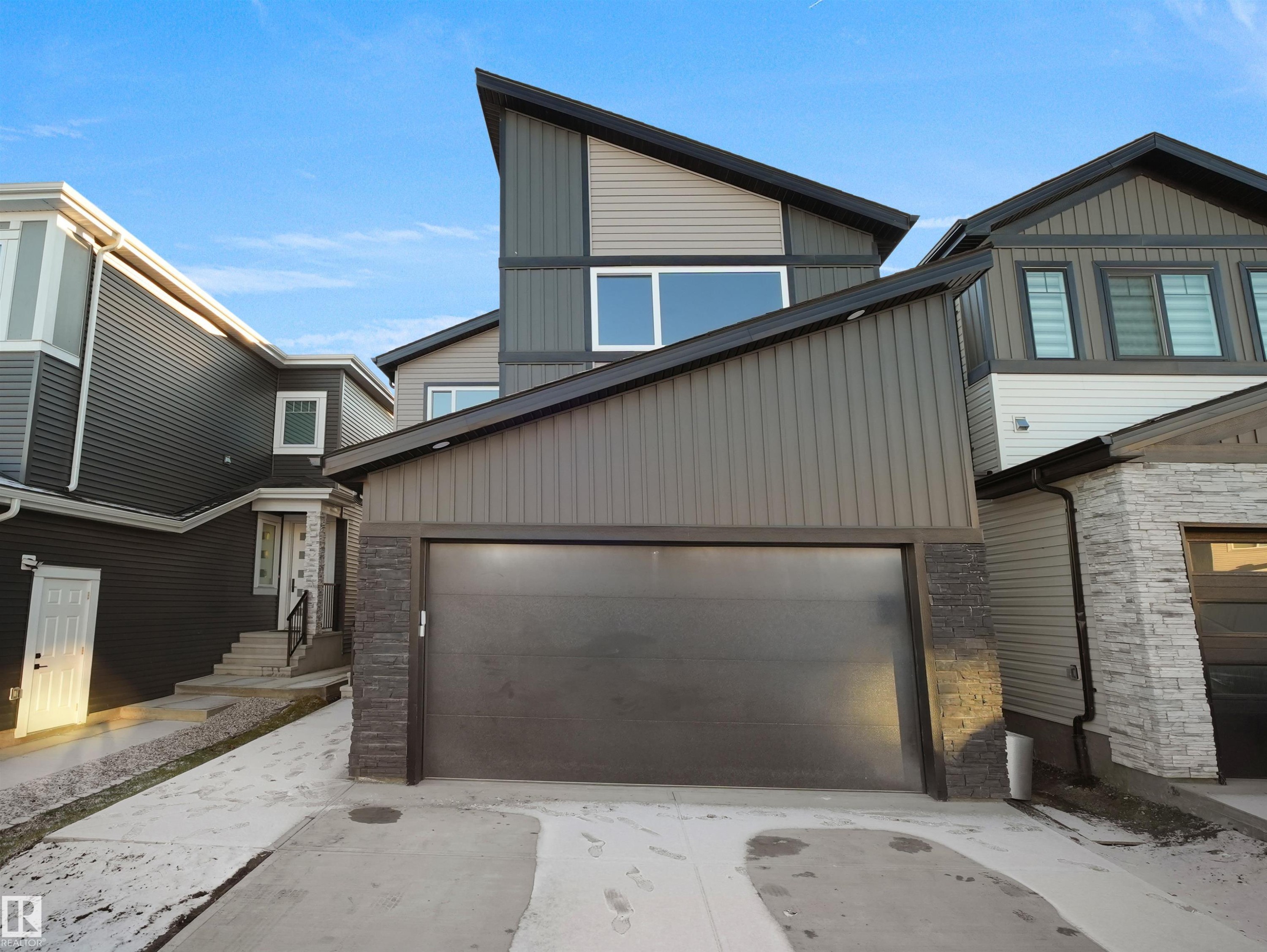












6907 169 Avenue

,
Edmonton,




AB
T5Z 0H2

