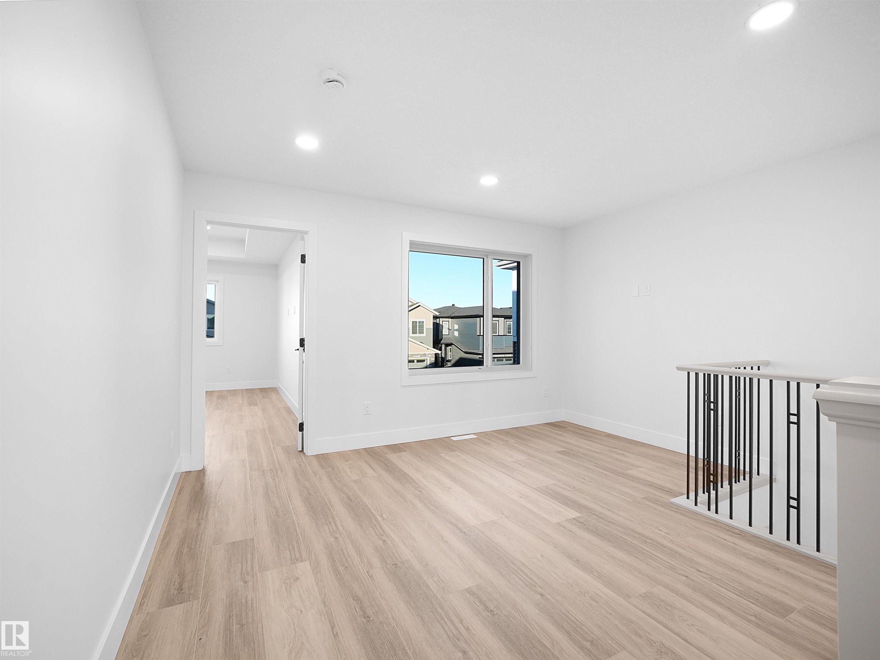 












6907 169 Avenue

,
Edmonton,




AB
T5Z 0H2

