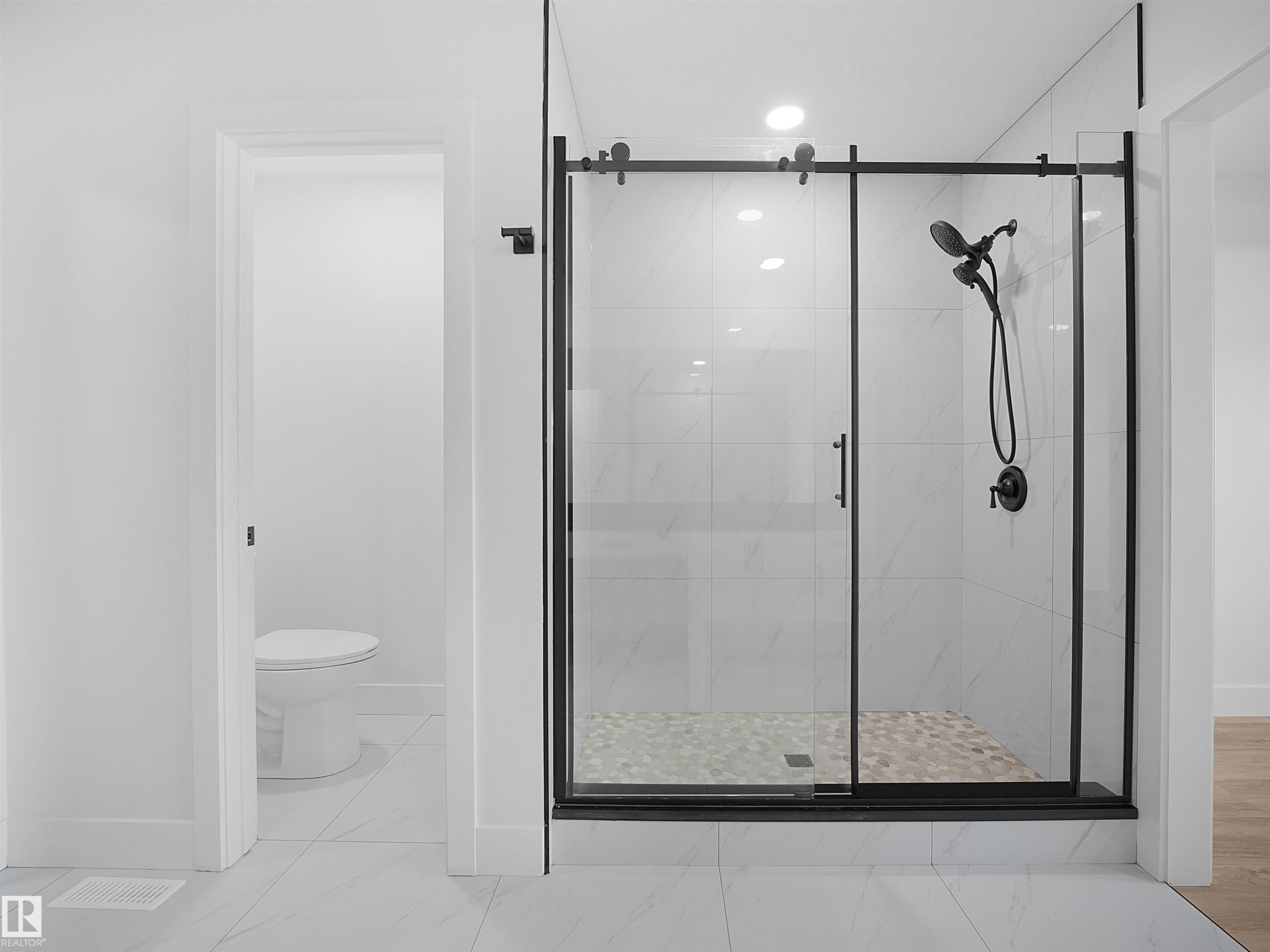 












6907 169 Avenue

,
Edmonton,




AB
T5Z 0H2

