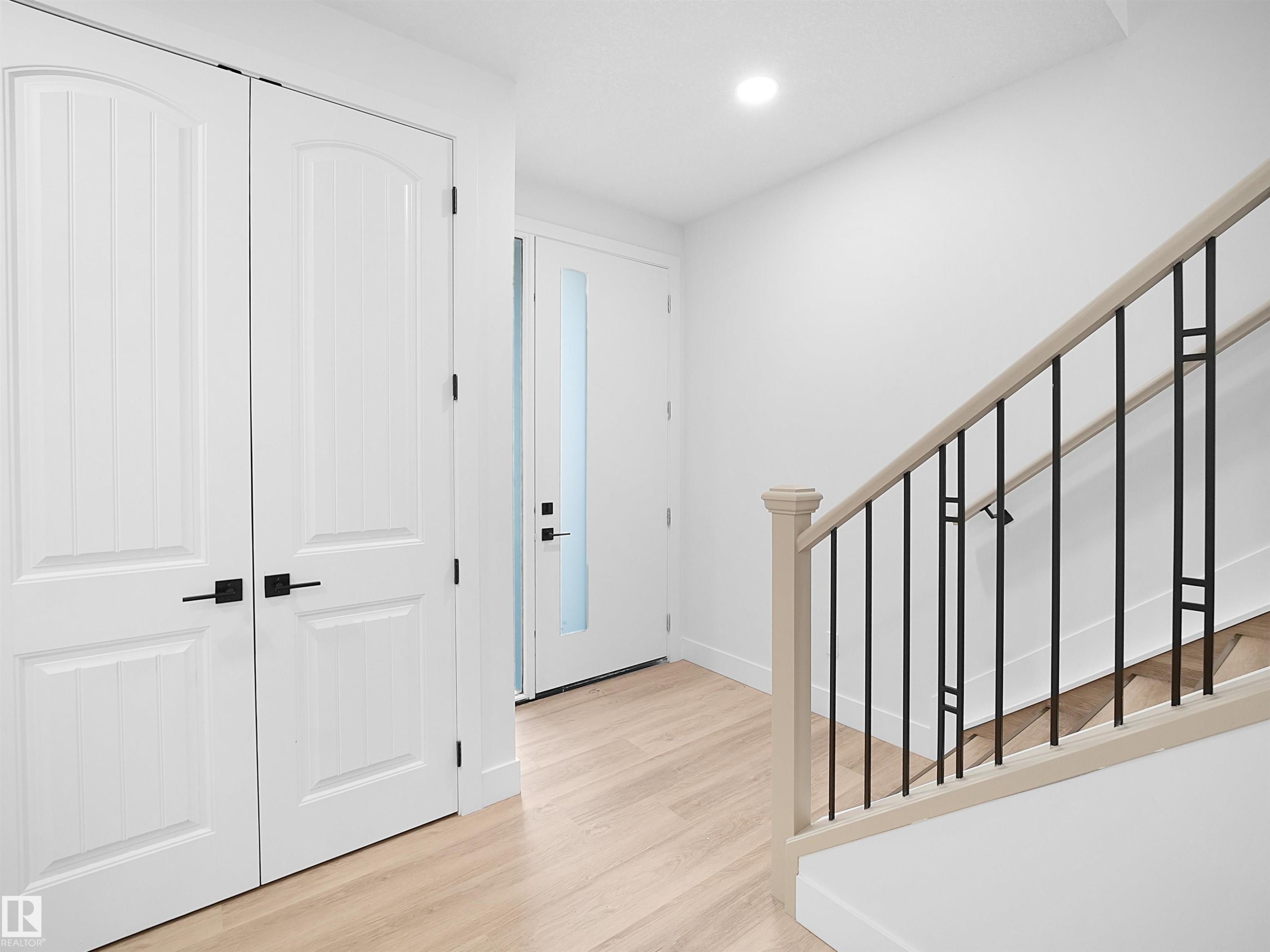 












6907 169 Avenue

,
Edmonton,




AB
T5Z 0H2

