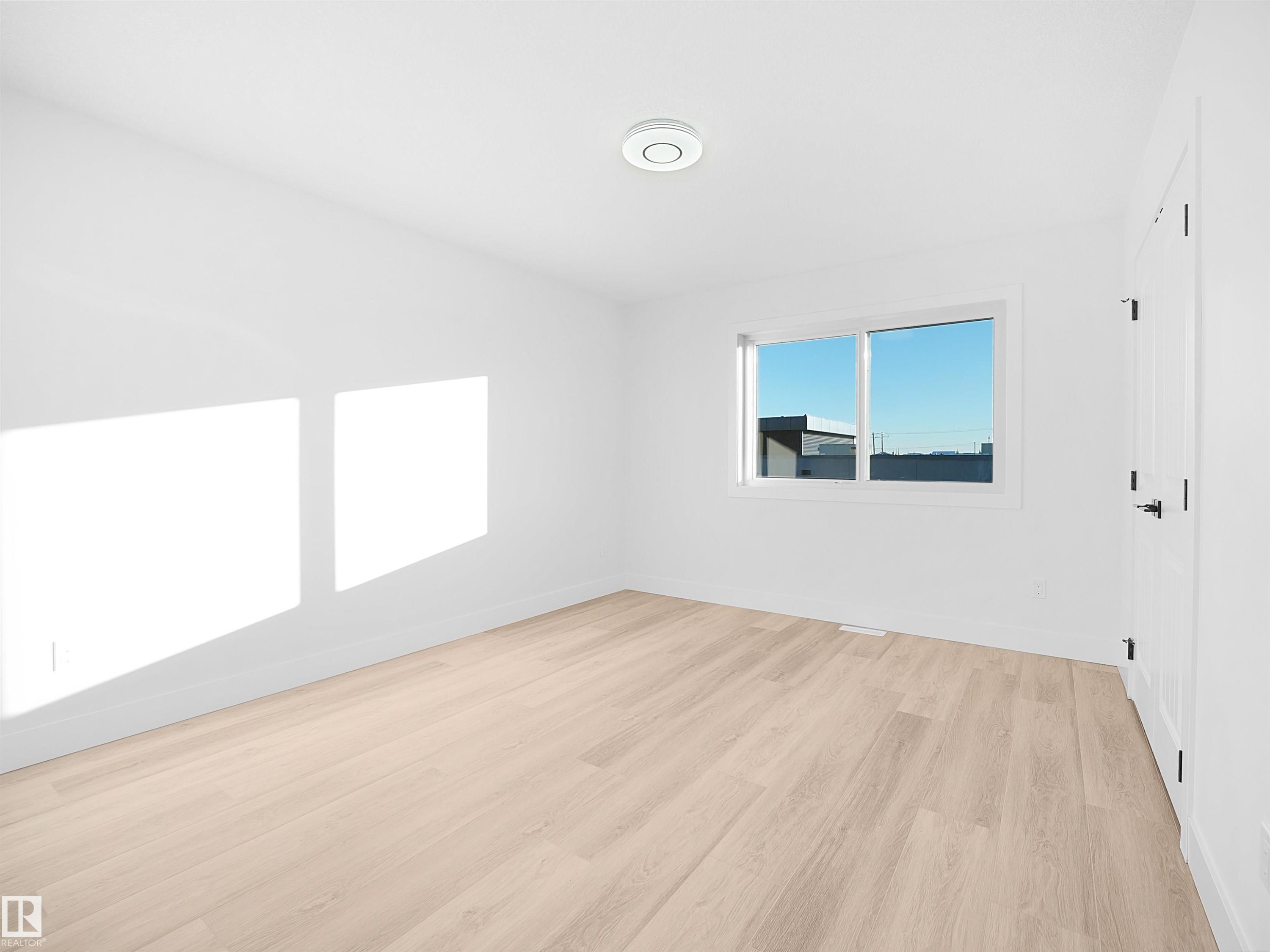 












6907 169 Avenue

,
Edmonton,




AB
T5Z 0H2

