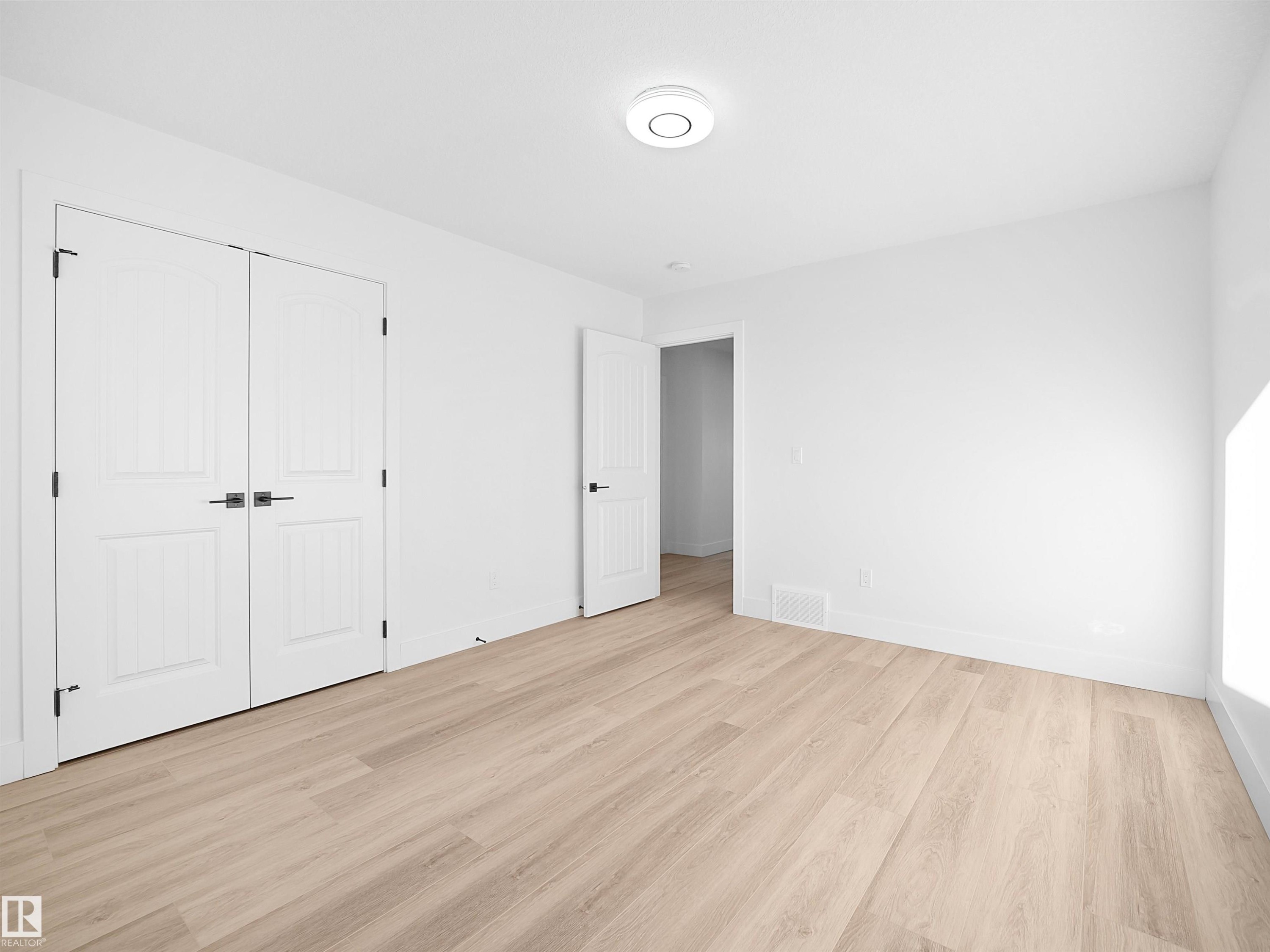 












6907 169 Avenue

,
Edmonton,




AB
T5Z 0H2

