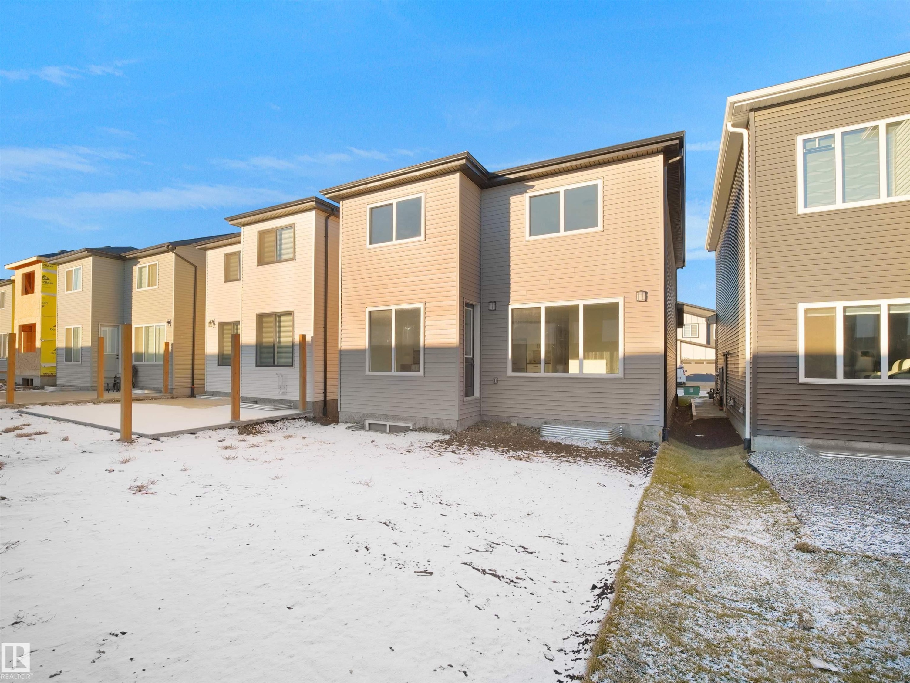 












6907 169 Avenue

,
Edmonton,




AB
T5Z 0H2

