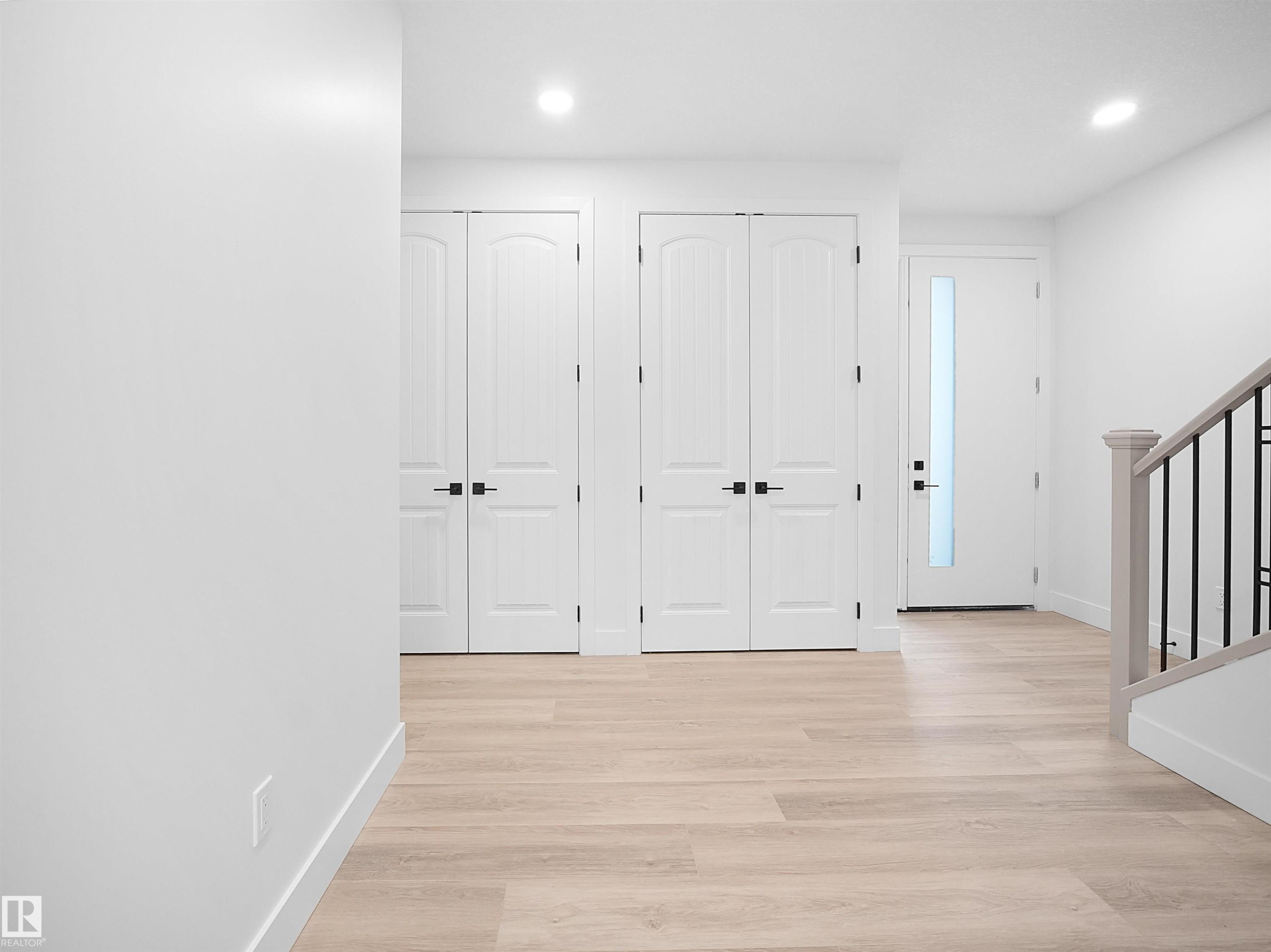 












6907 169 Avenue

,
Edmonton,




AB
T5Z 0H2

