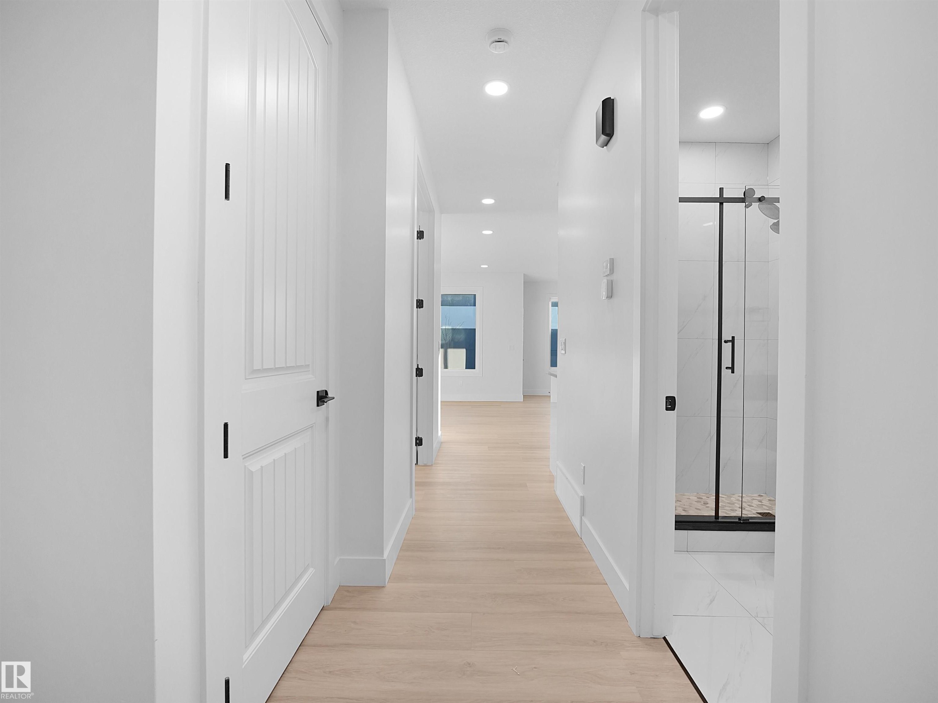 












6907 169 Avenue

,
Edmonton,




AB
T5Z 0H2

