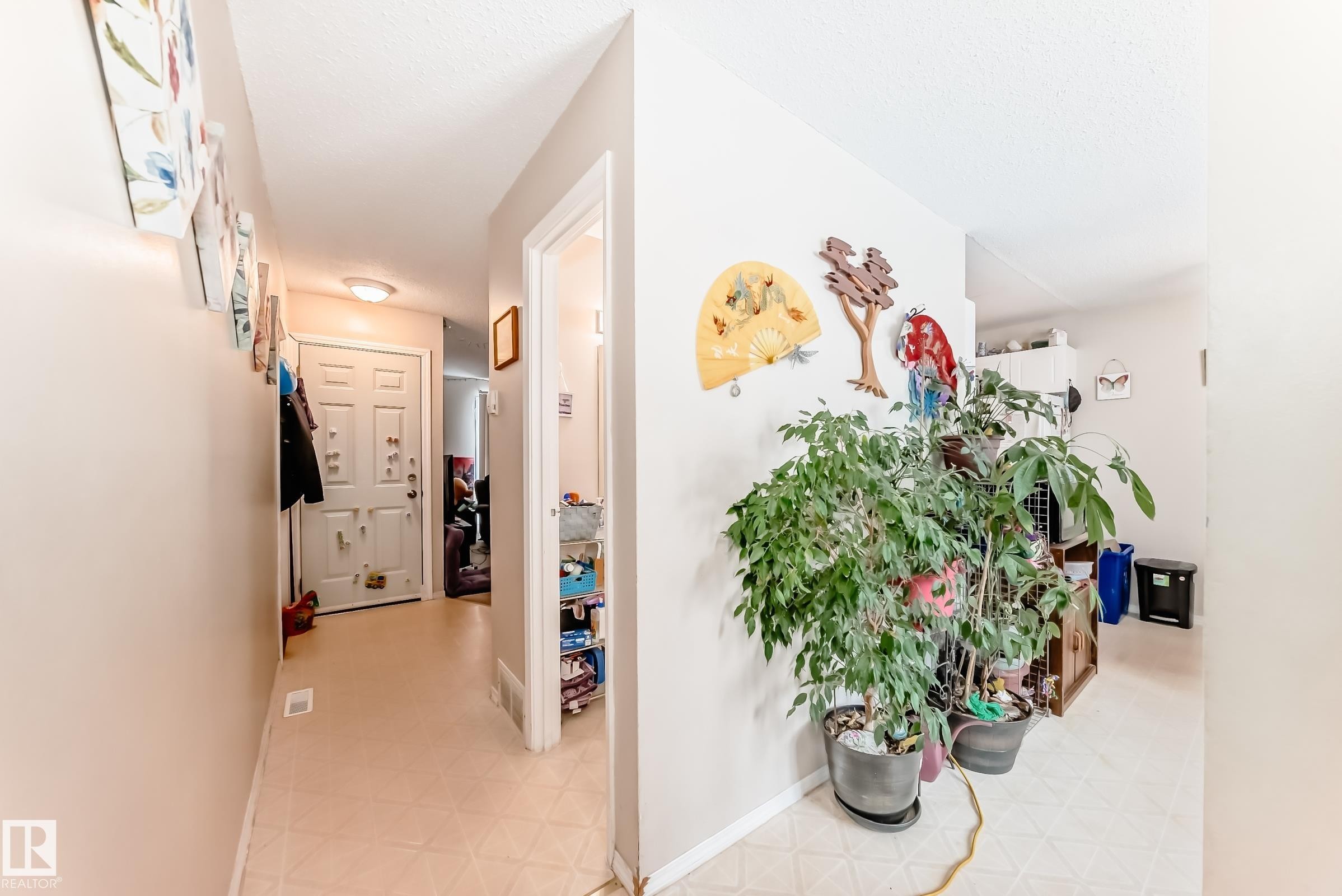 












208 11421 34 Street

,
Edmonton,




AB
T5W 5J7

