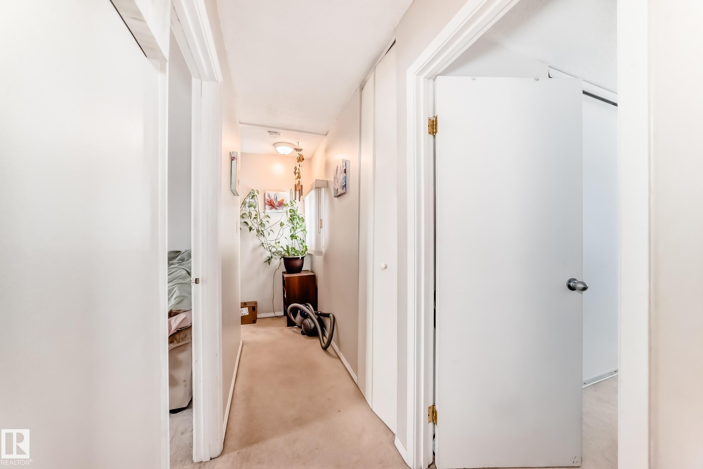 












208 11421 34 Street

,
Edmonton,




AB
T5W 5J7

