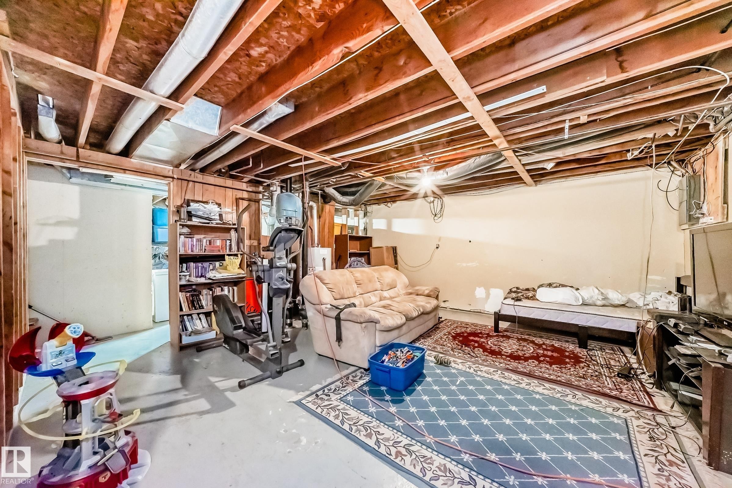 












208 11421 34 Street

,
Edmonton,




AB
T5W 5J7

