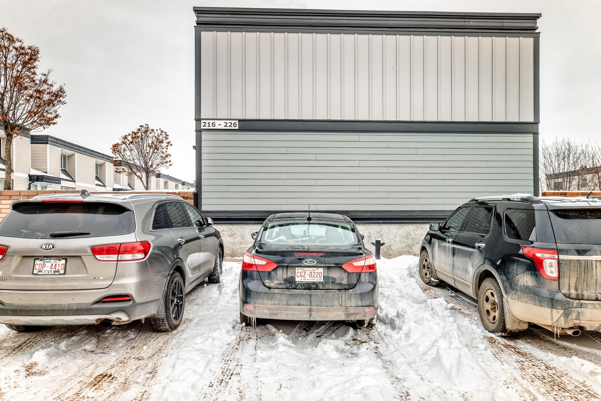 












208 11421 34 Street

,
Edmonton,




AB
T5W 5J7

