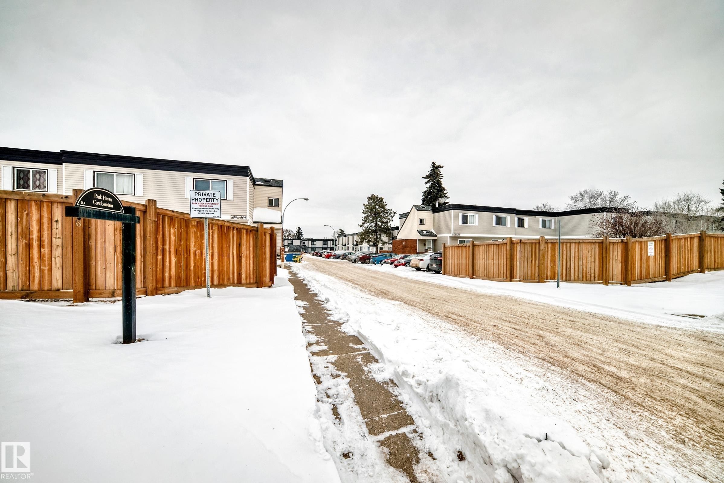 












208 11421 34 Street

,
Edmonton,




AB
T5W 5J7


