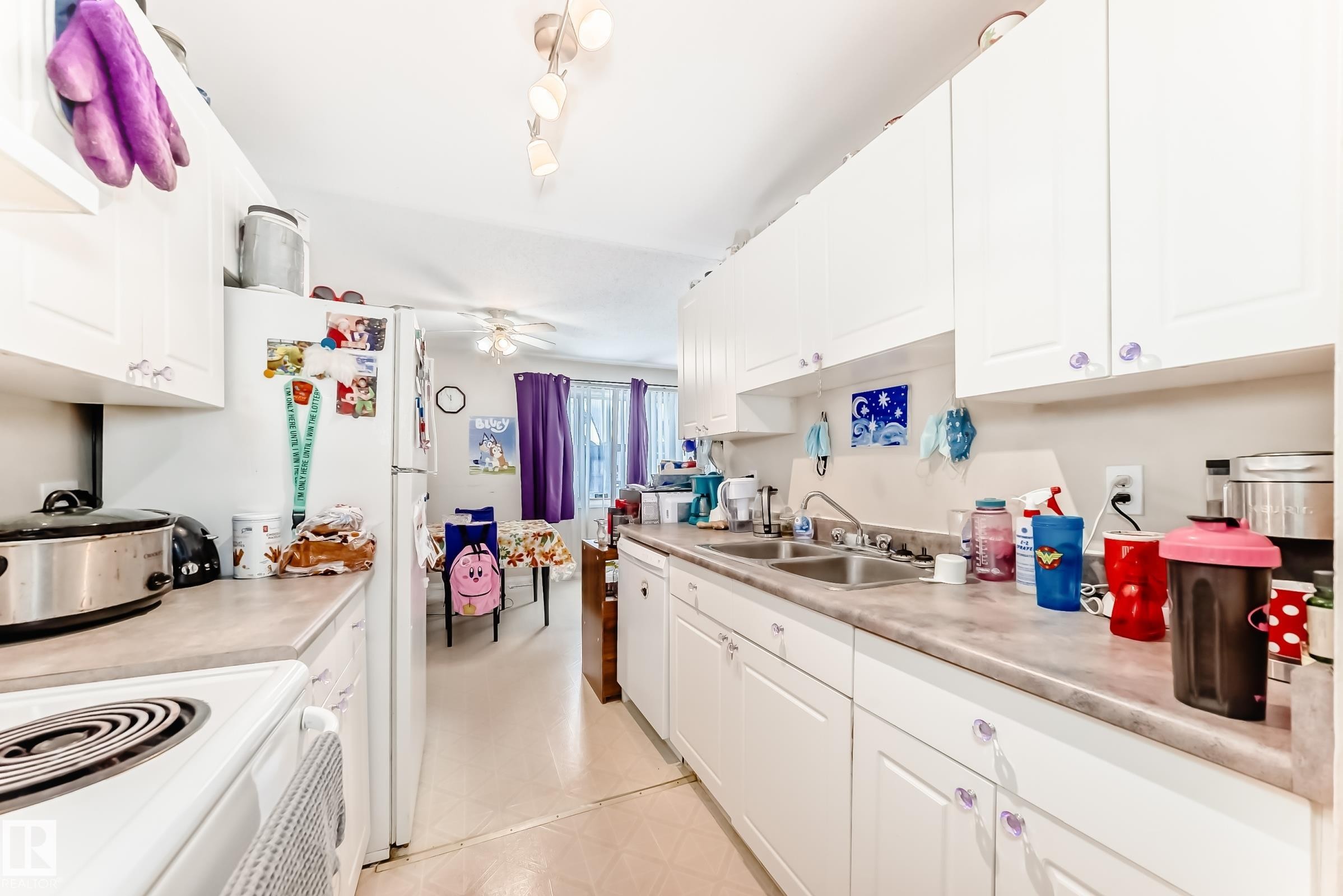 












208 11421 34 Street

,
Edmonton,




AB
T5W 5J7

