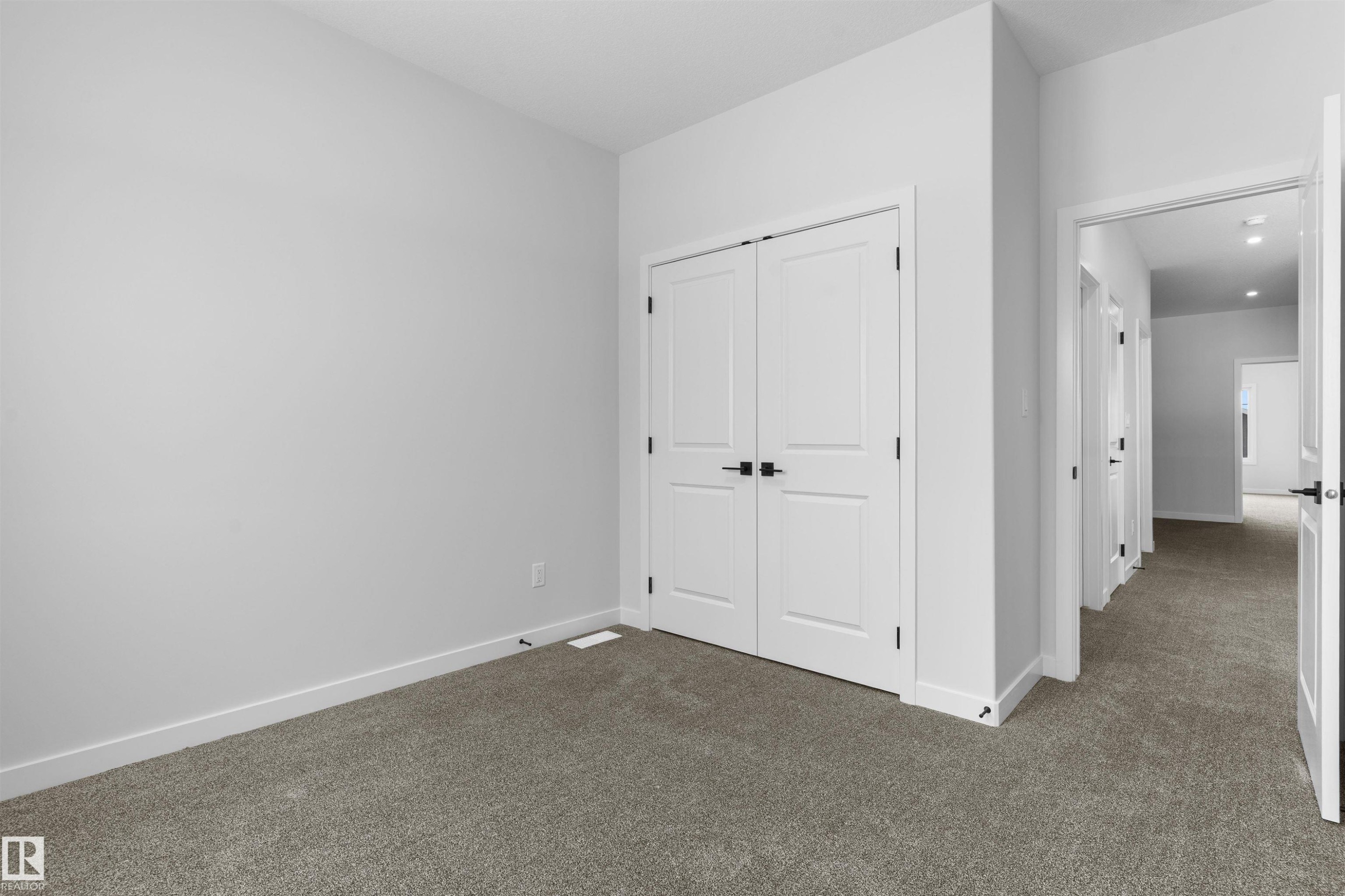 












116 25 Street

,
Edmonton,




AB
T6X 3K3

