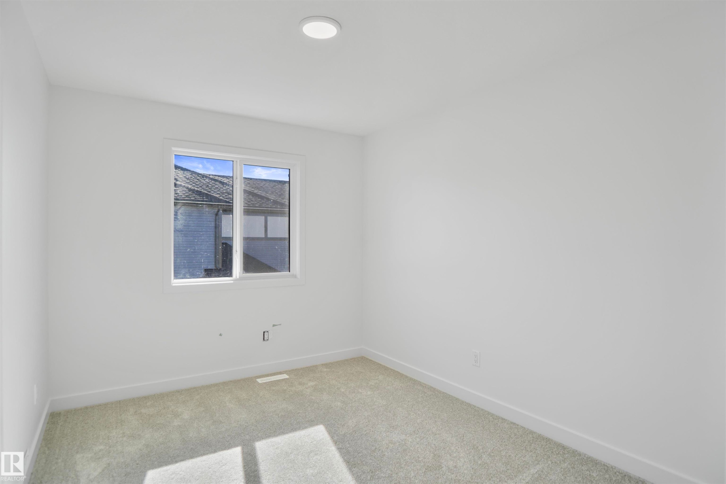 












8464 183 Avenue

,
Edmonton,




AB
T5Z 0L5

