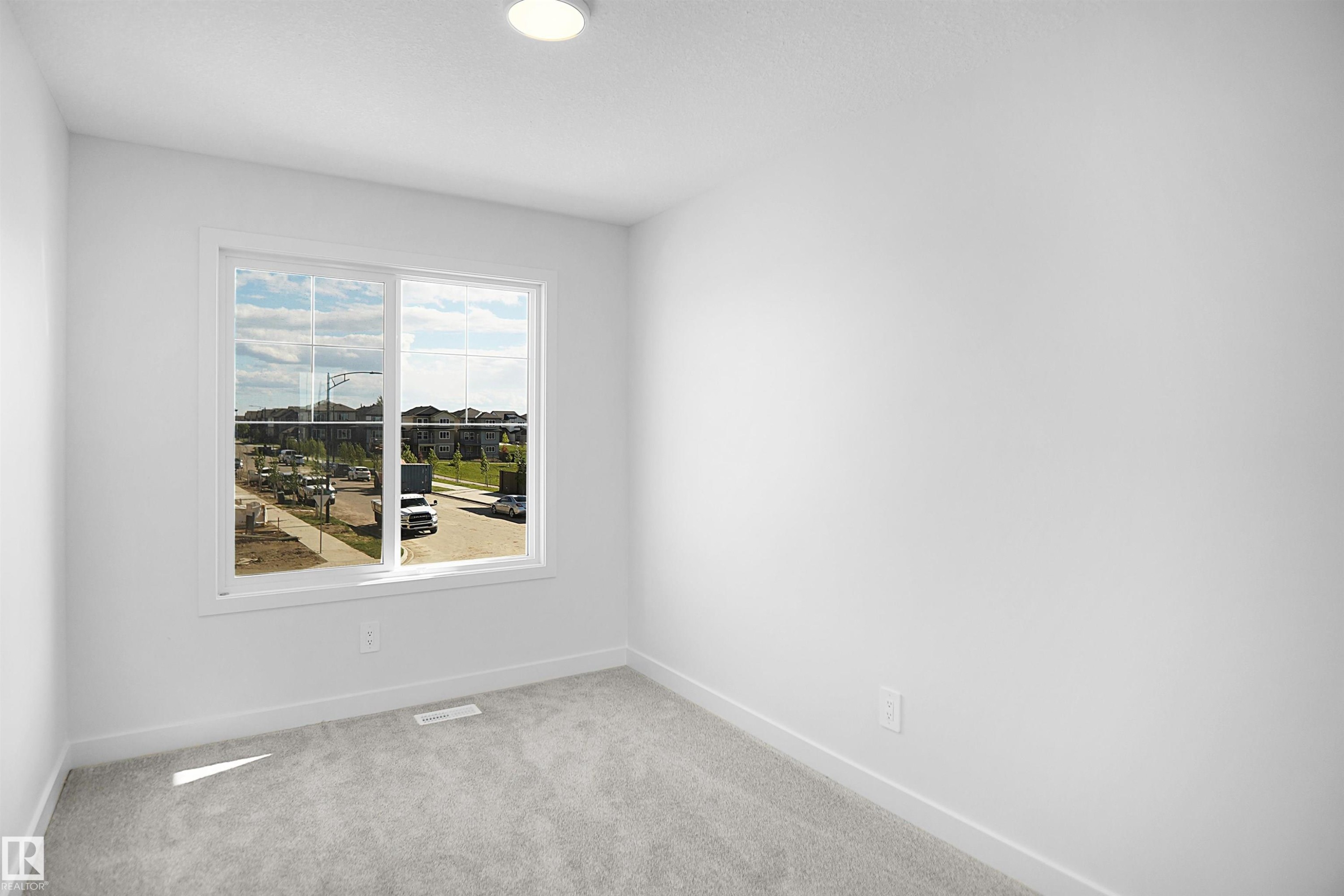 












8464 183 Avenue

,
Edmonton,




AB
T5Z 0L5

