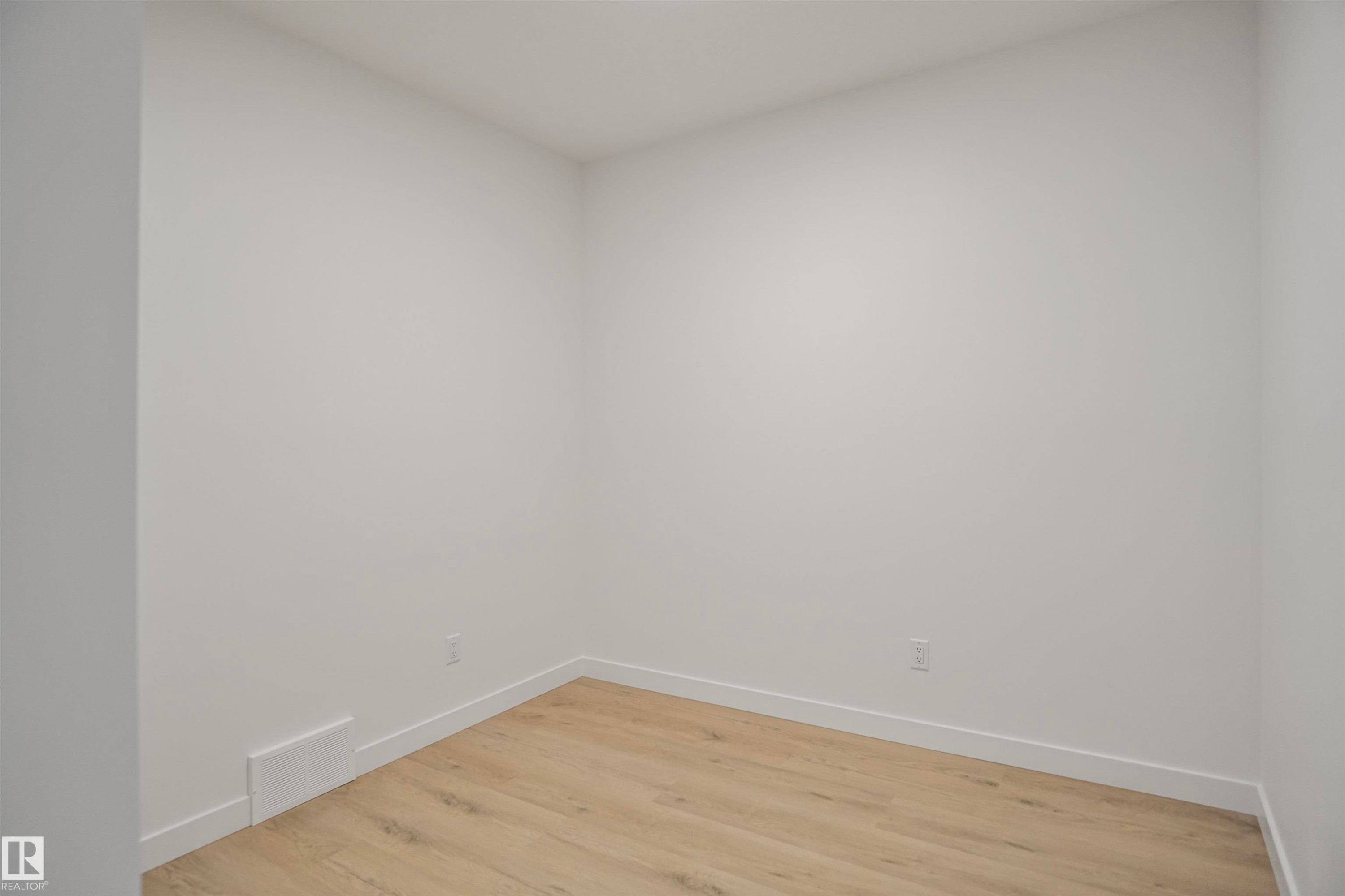 












8464 183 Avenue

,
Edmonton,




AB
T5Z 0L5

