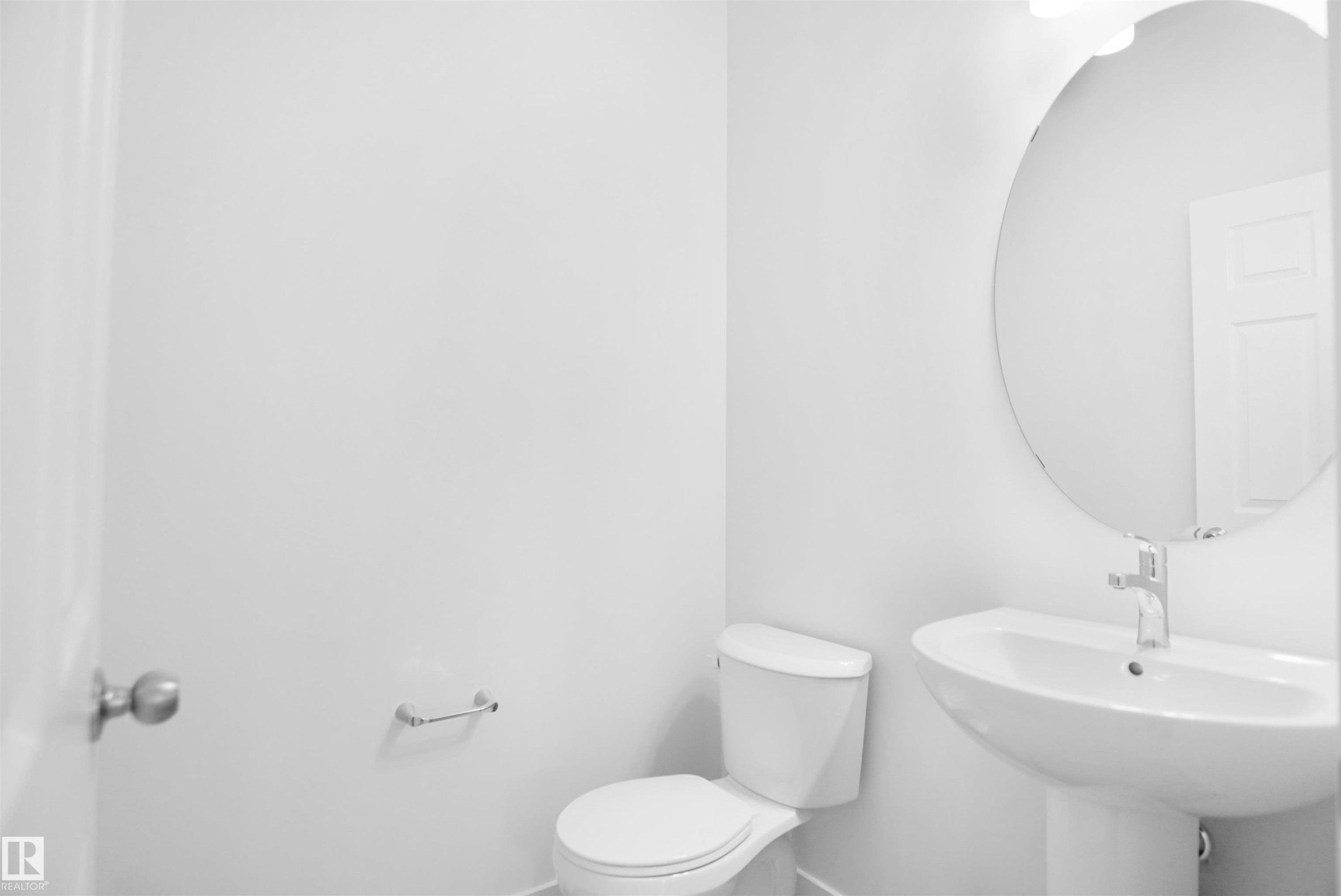 












1173 SOUTH CREEK Wynd

,
Stony Plain,




AB
T7Z 0M1

