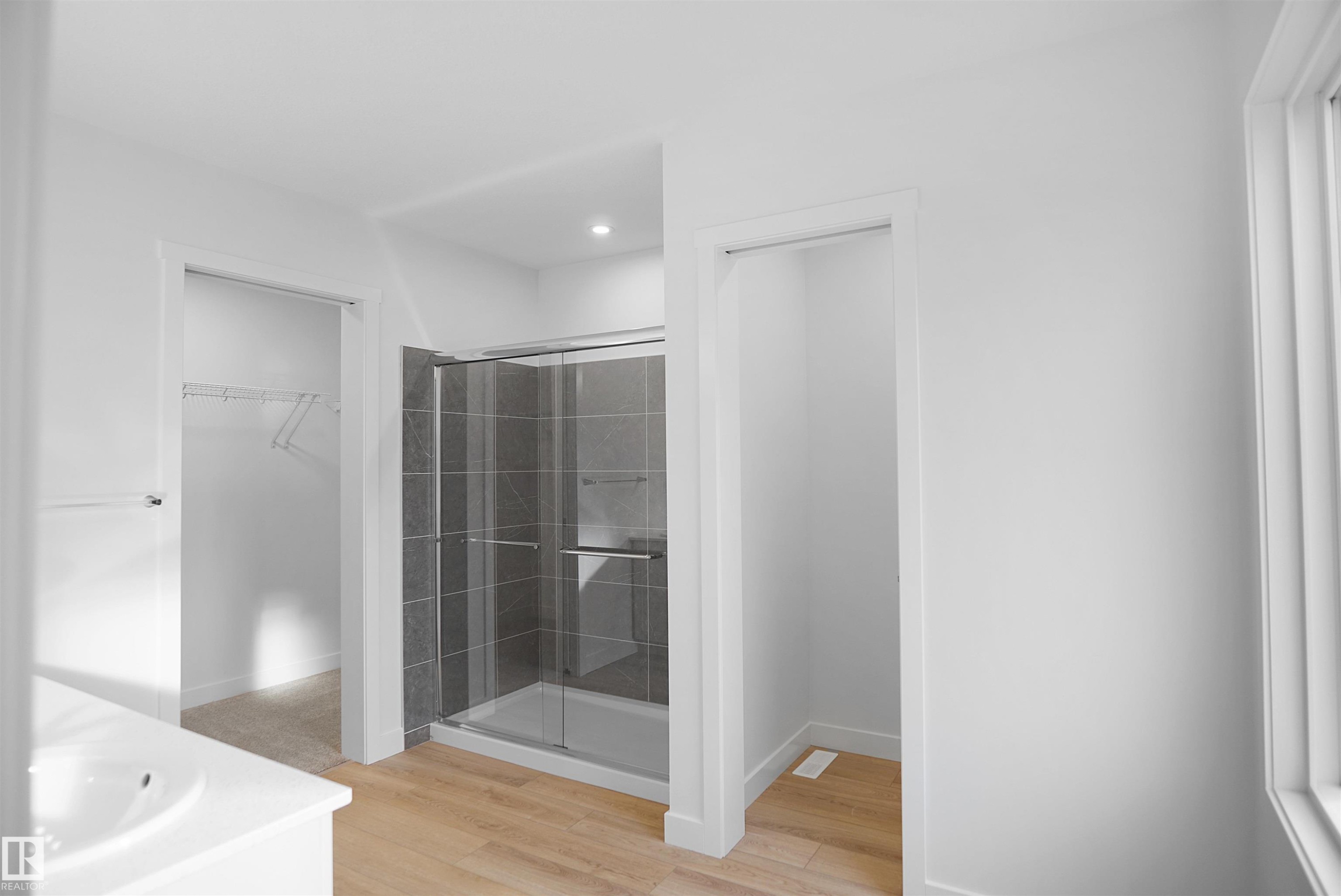 












1173 SOUTH CREEK Wynd

,
Stony Plain,




AB
T7Z 0M1

