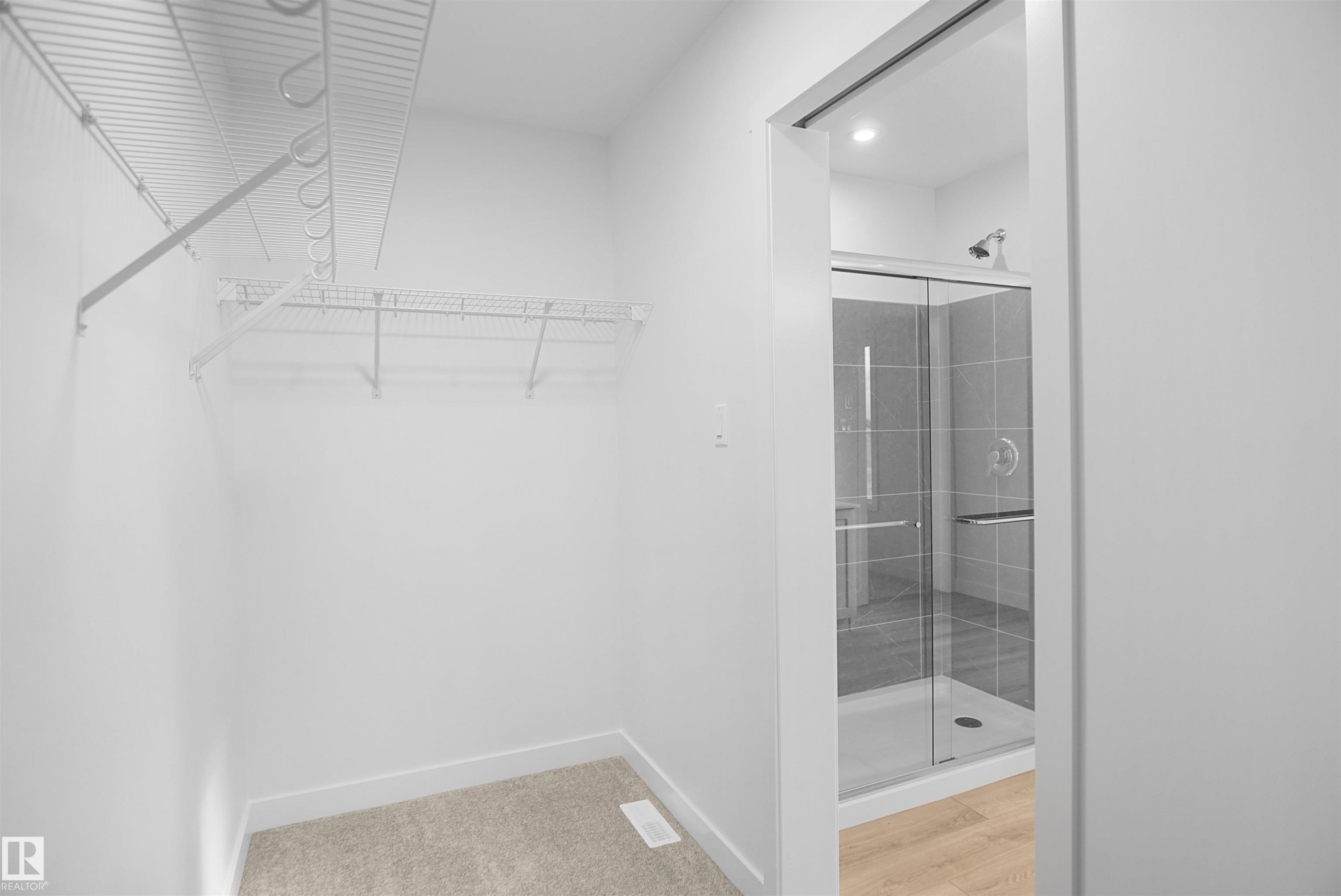 












1173 SOUTH CREEK Wynd

,
Stony Plain,




AB
T7Z 0M1

