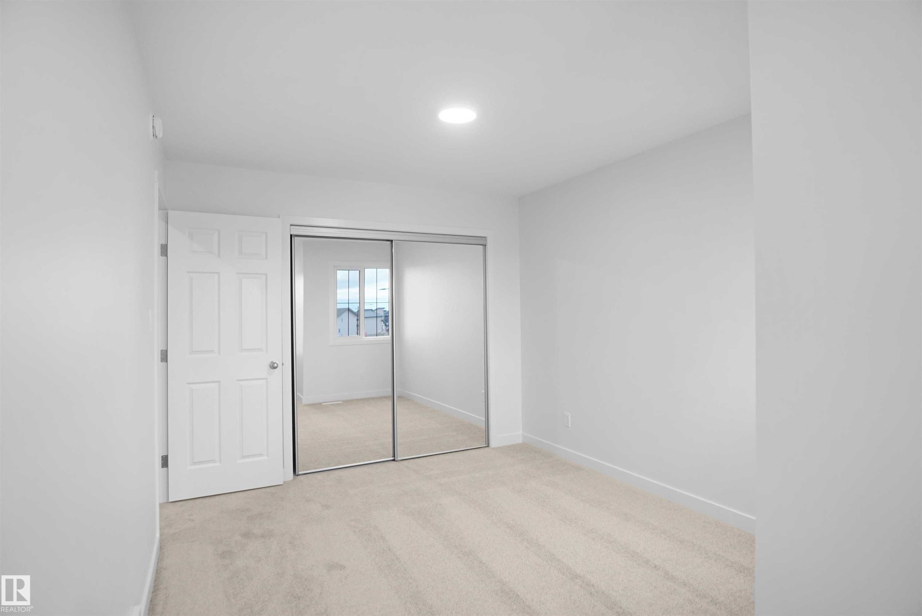 












1173 SOUTH CREEK Wynd

,
Stony Plain,




AB
T7Z 0M1

