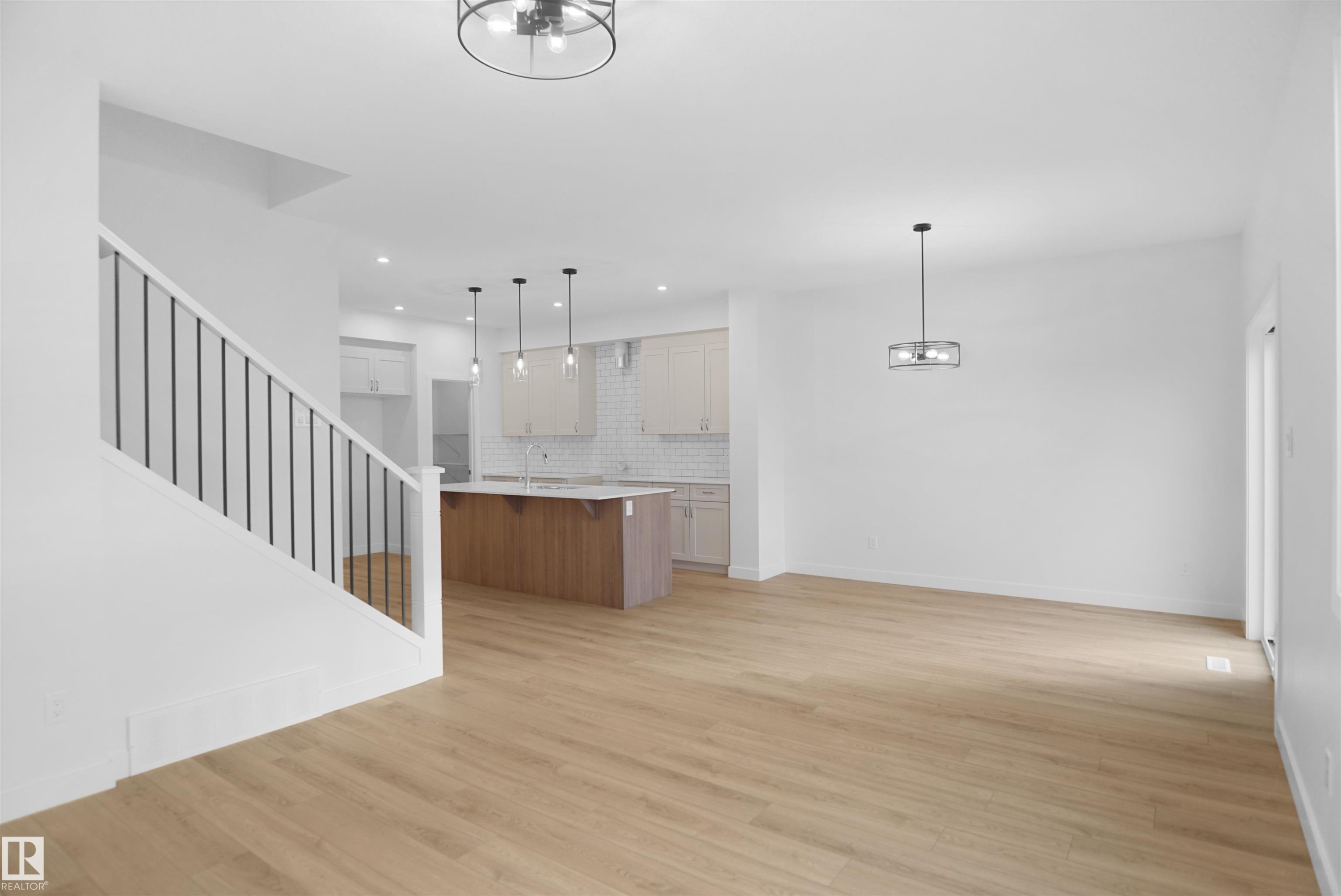 












1173 SOUTH CREEK Wynd

,
Stony Plain,




AB
T7Z 0M1

