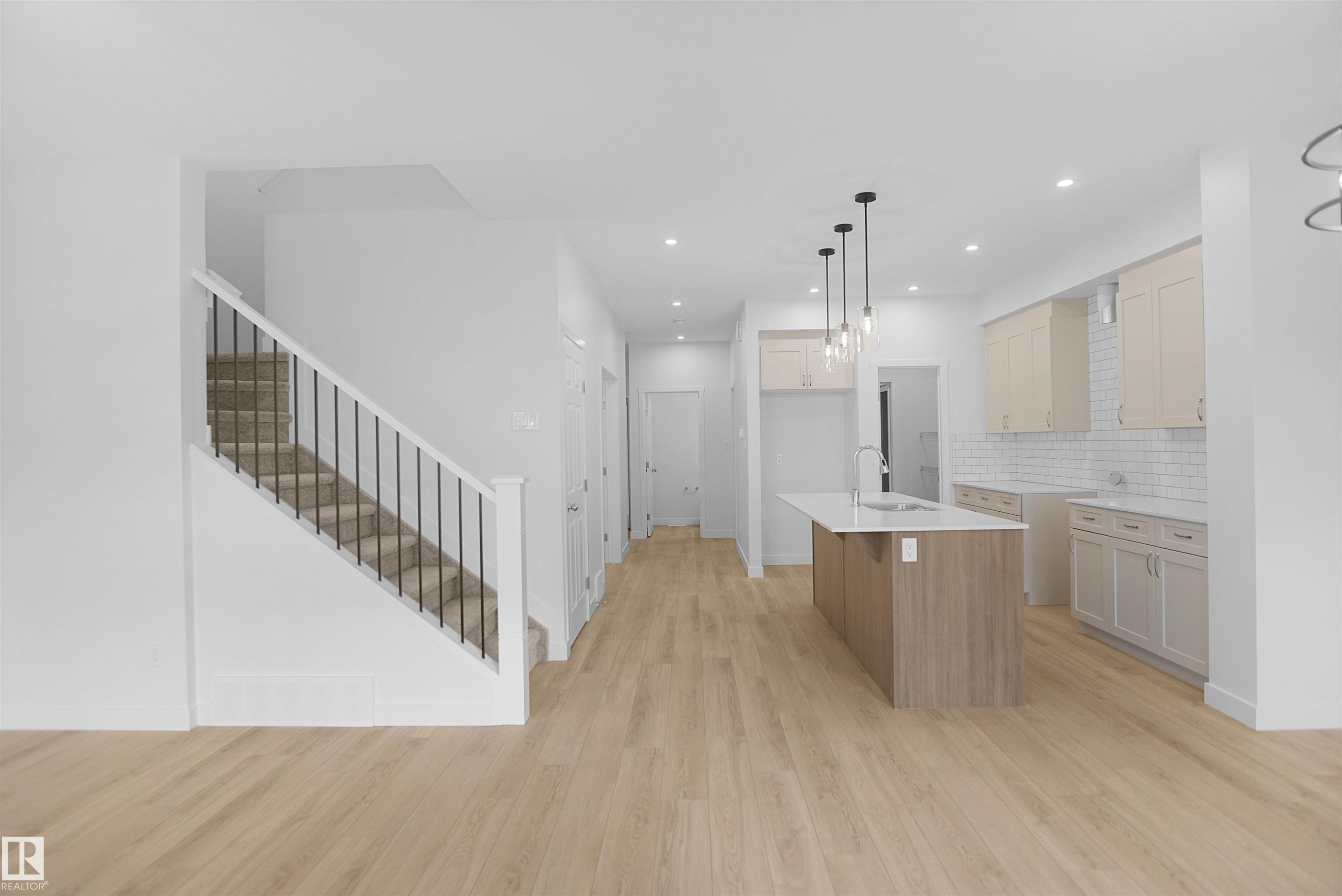 












1173 SOUTH CREEK Wynd

,
Stony Plain,




AB
T7Z 0M1

