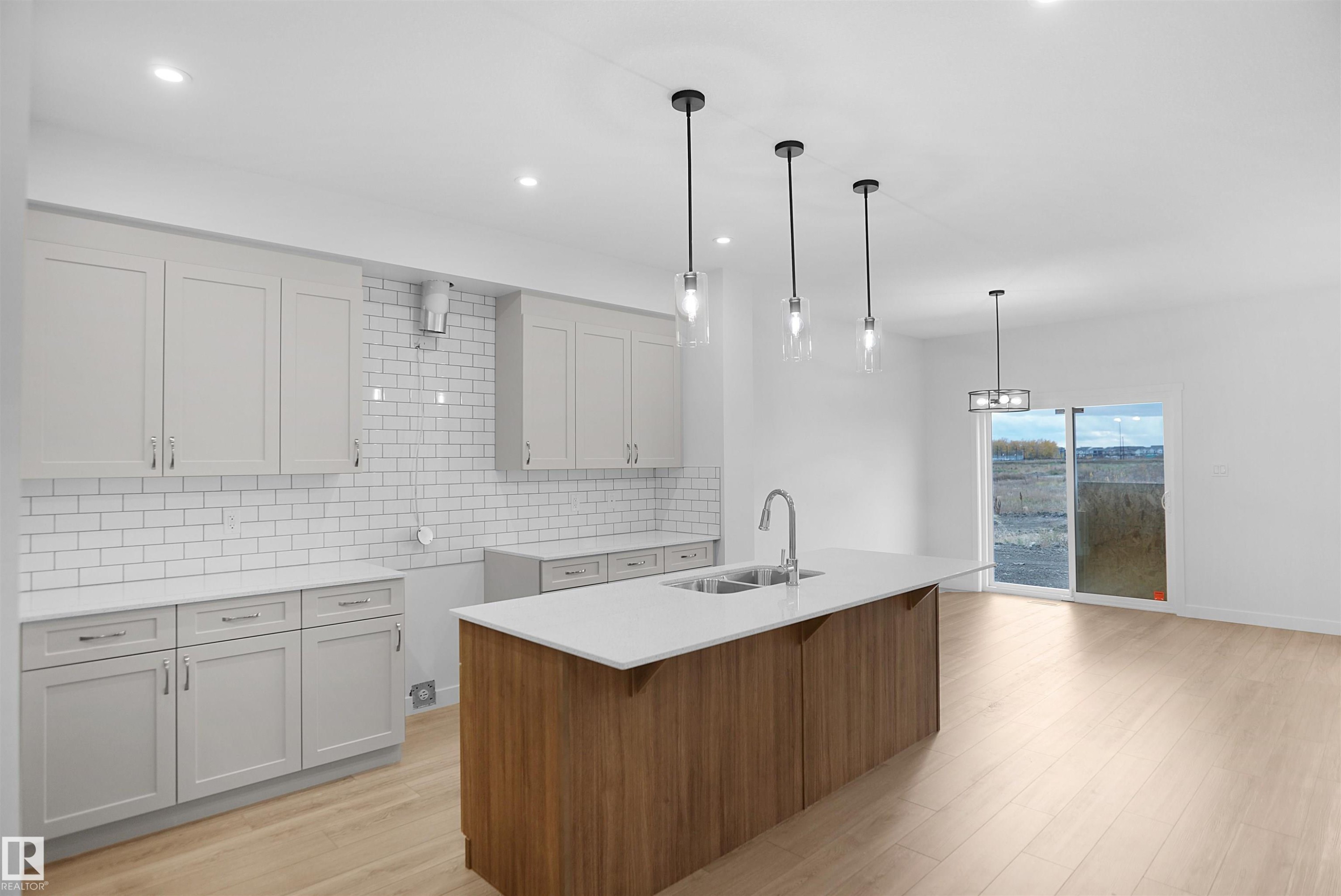 












1173 SOUTH CREEK Wynd

,
Stony Plain,




AB
T7Z 0M1

