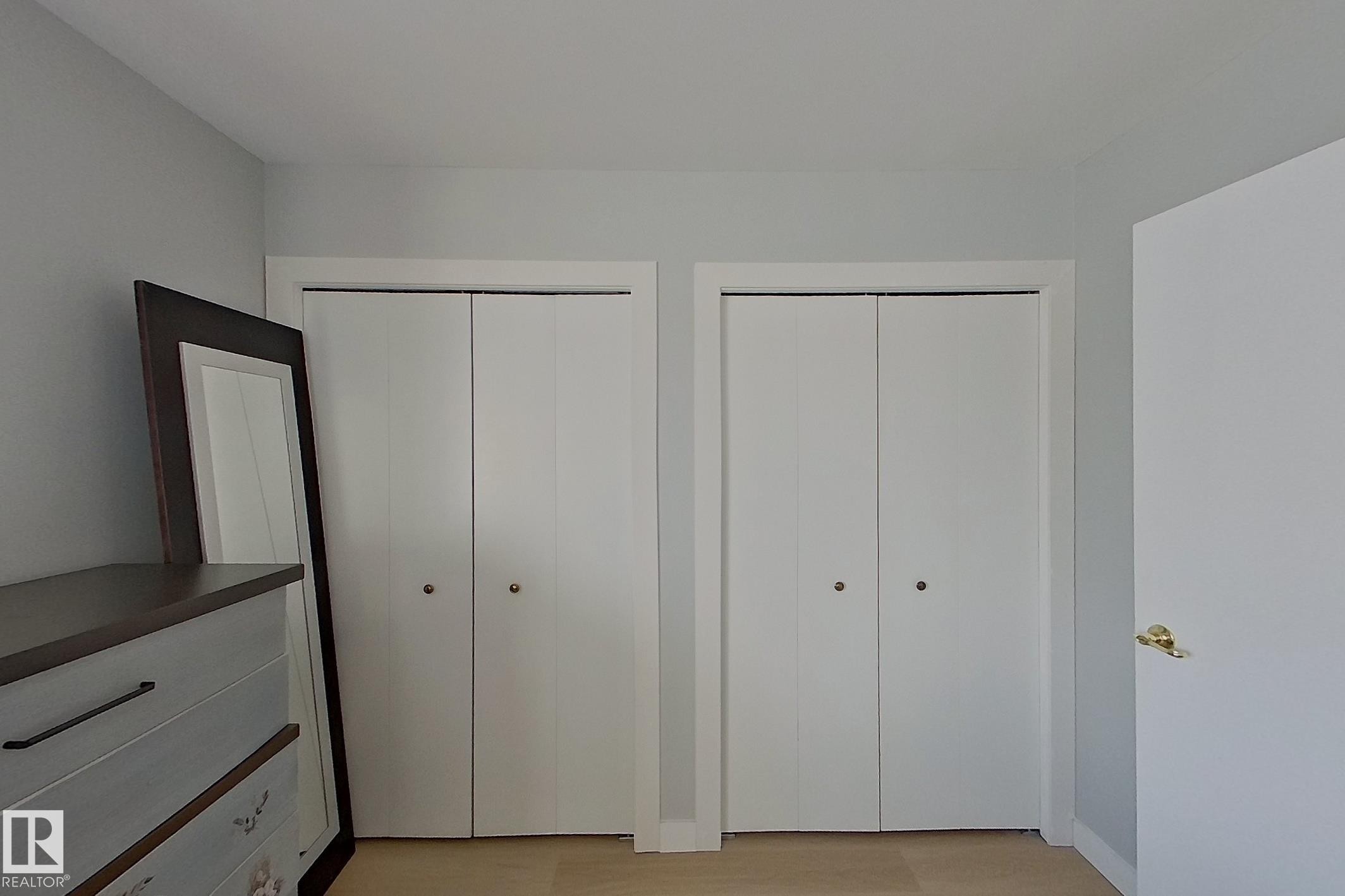 












121 1 ABERDEEN Way

,
Stony Plain,




AB
T7Z 1M9

