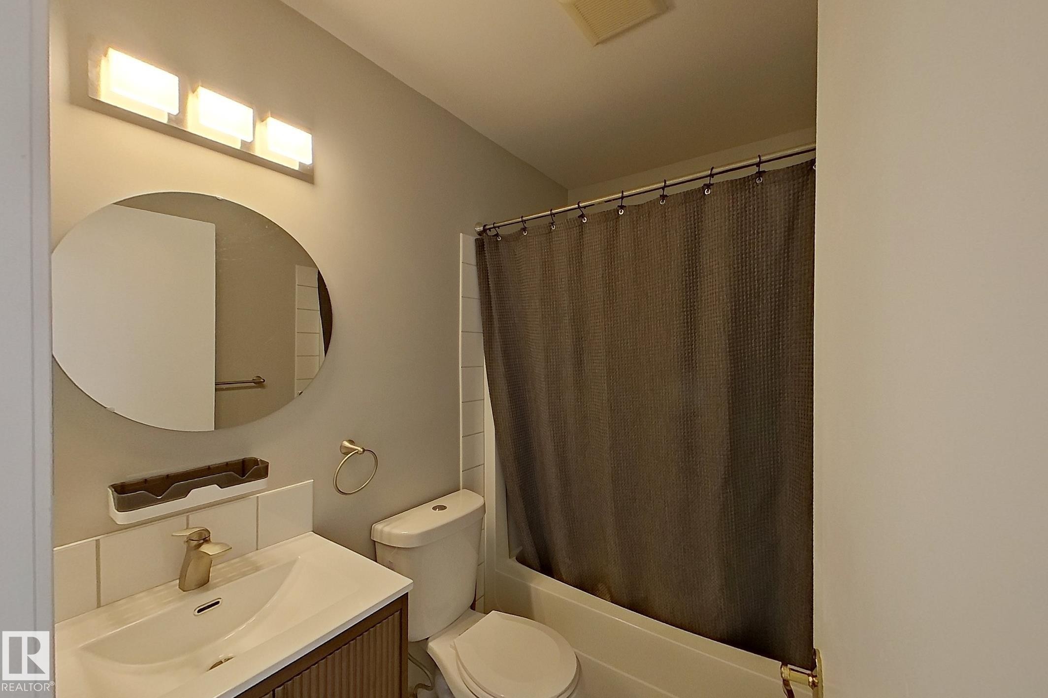 












121 1 ABERDEEN Way

,
Stony Plain,




AB
T7Z 1M9

