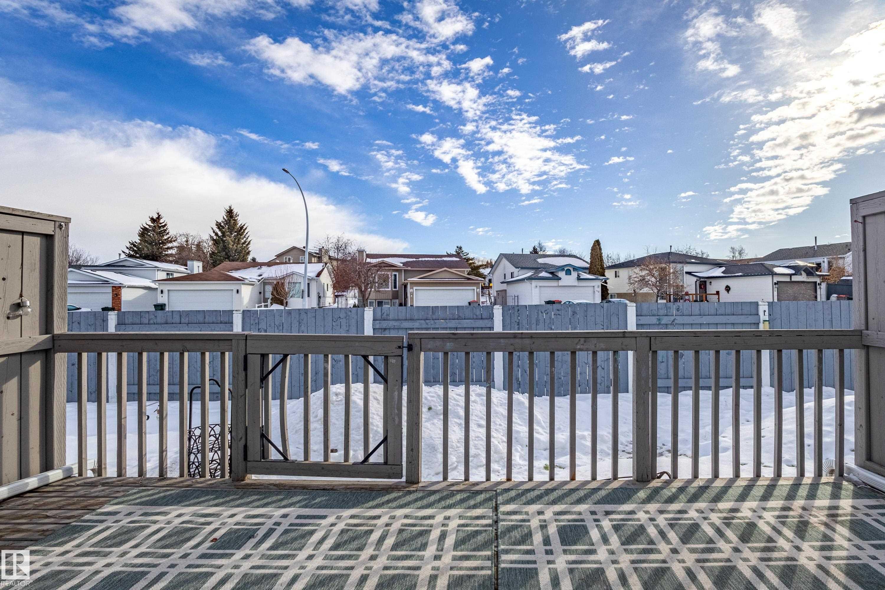 












121 1 ABERDEEN Way

,
Stony Plain,




AB
T7Z 1M9

