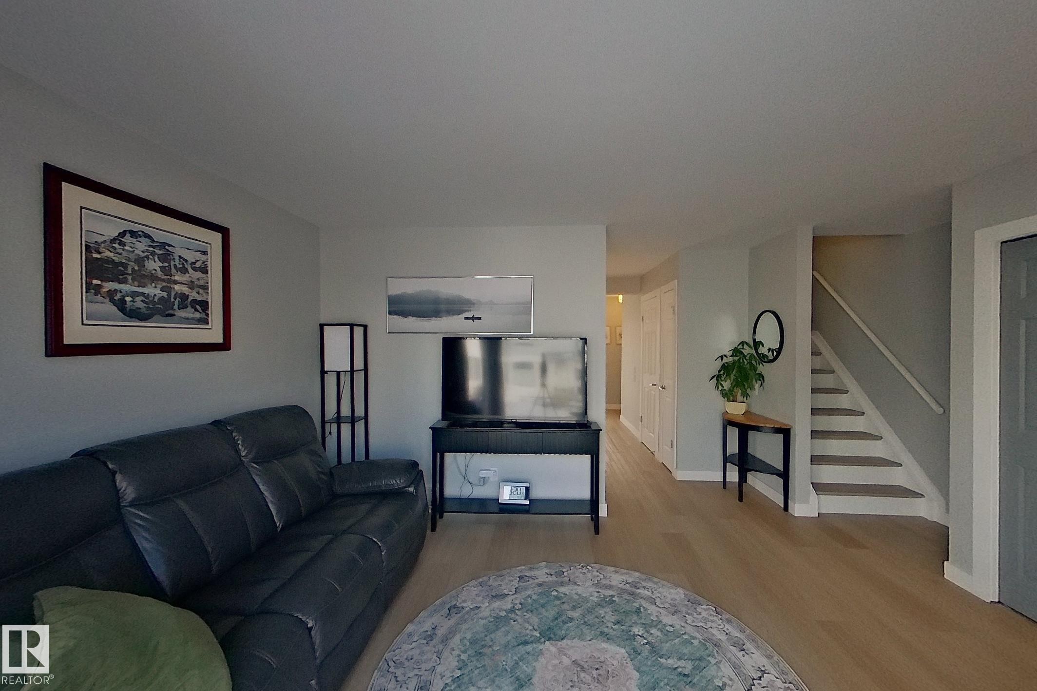 












121 1 ABERDEEN Way

,
Stony Plain,




AB
T7Z 1M9

