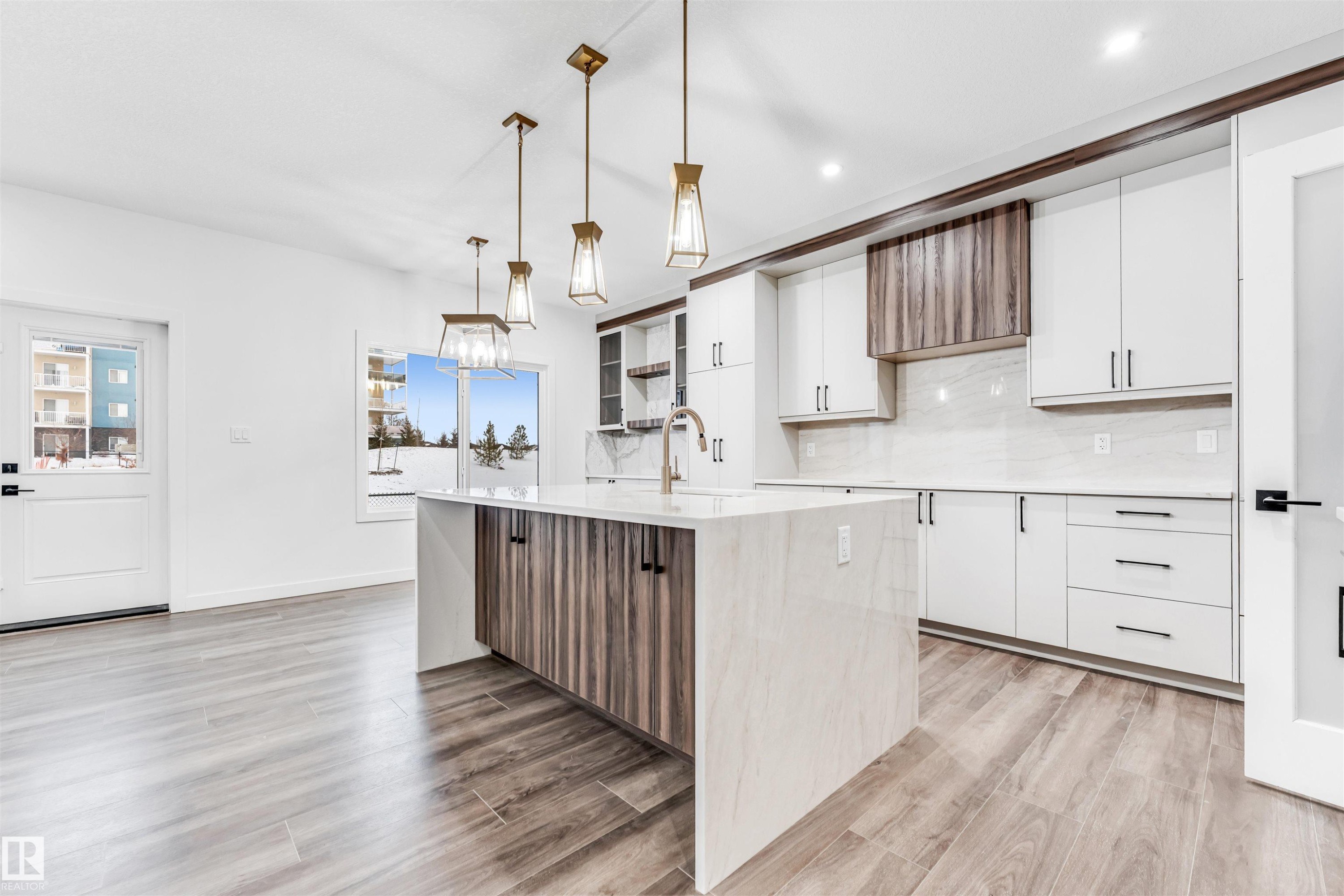 












136 Creekside Lane

,
Leduc,




AB
T9E 1T1

