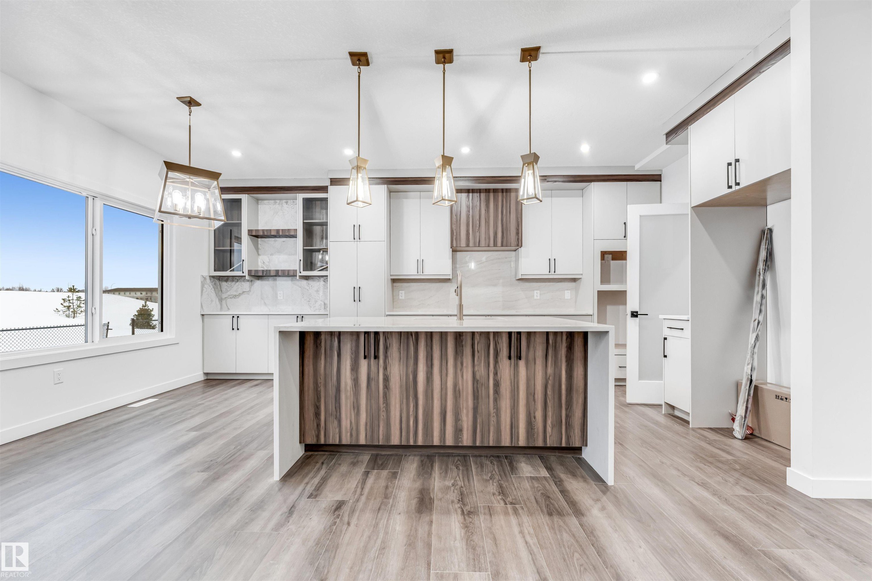 












136 Creekside Lane

,
Leduc,




AB
T9E 1T1

