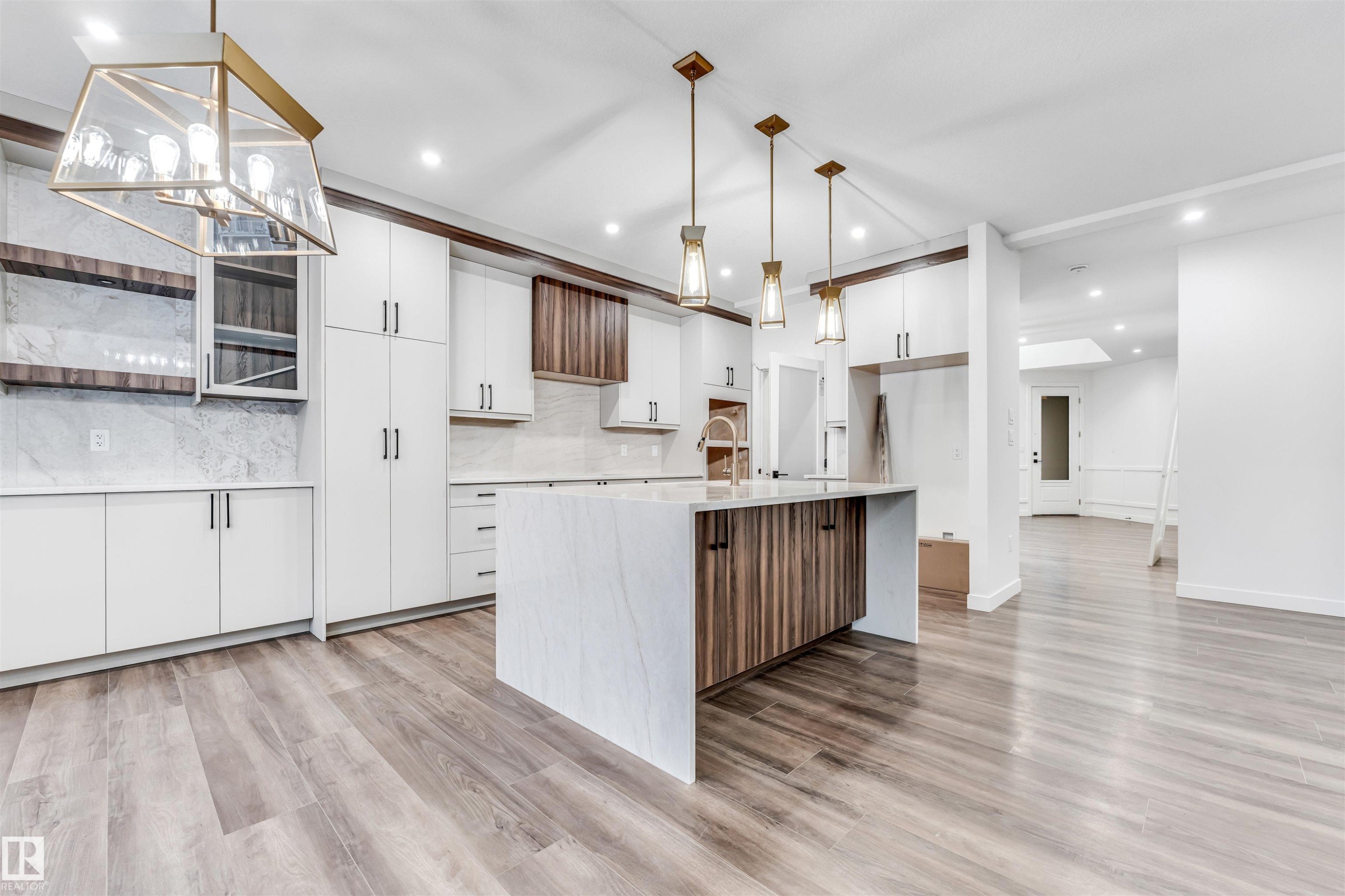 












136 Creekside Lane

,
Leduc,




AB
T9E 1T1

