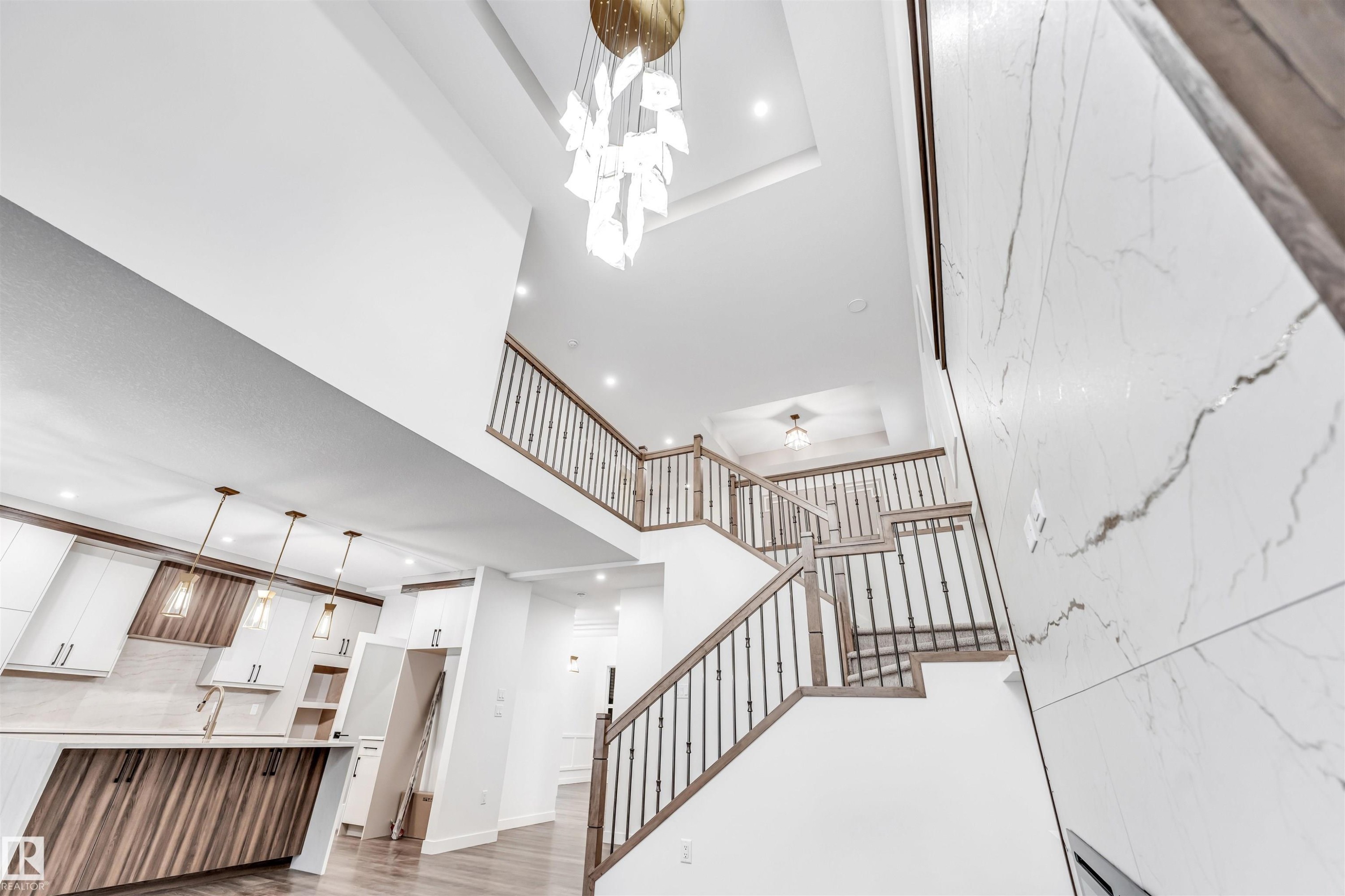 












136 Creekside Lane

,
Leduc,




AB
T9E 1T1

