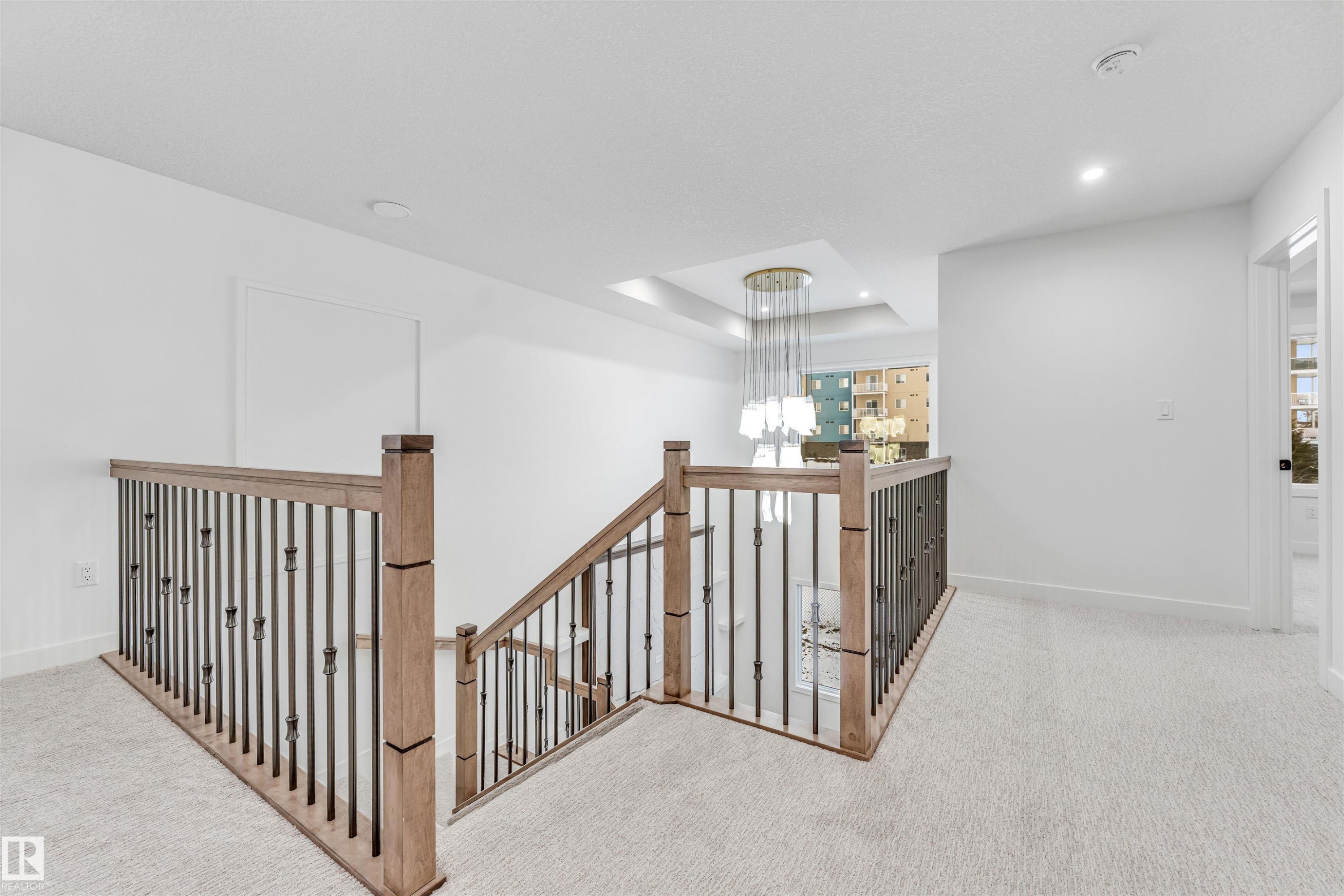 












136 Creekside Lane

,
Leduc,




AB
T9E 1T1

