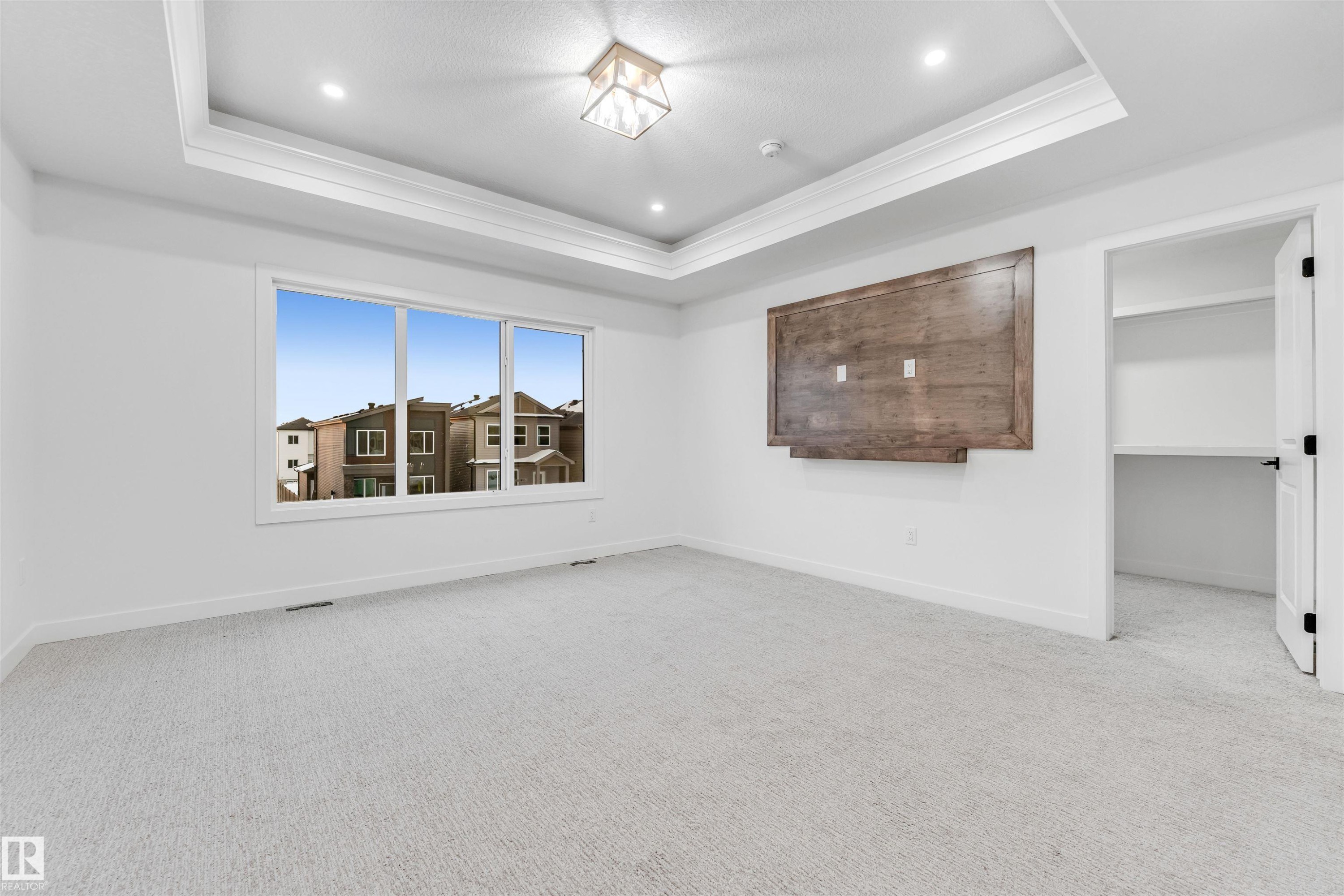 












136 Creekside Lane

,
Leduc,




AB
T9E 1T1

