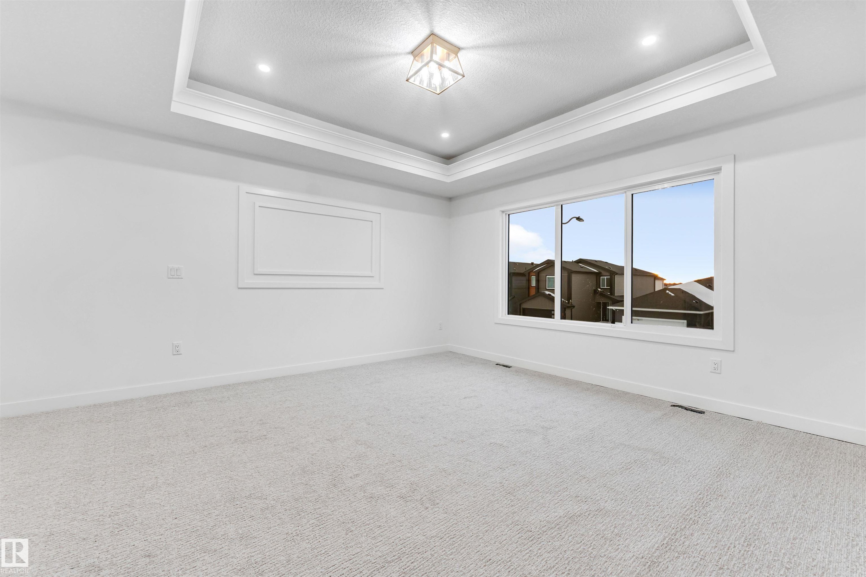 












136 Creekside Lane

,
Leduc,




AB
T9E 1T1

