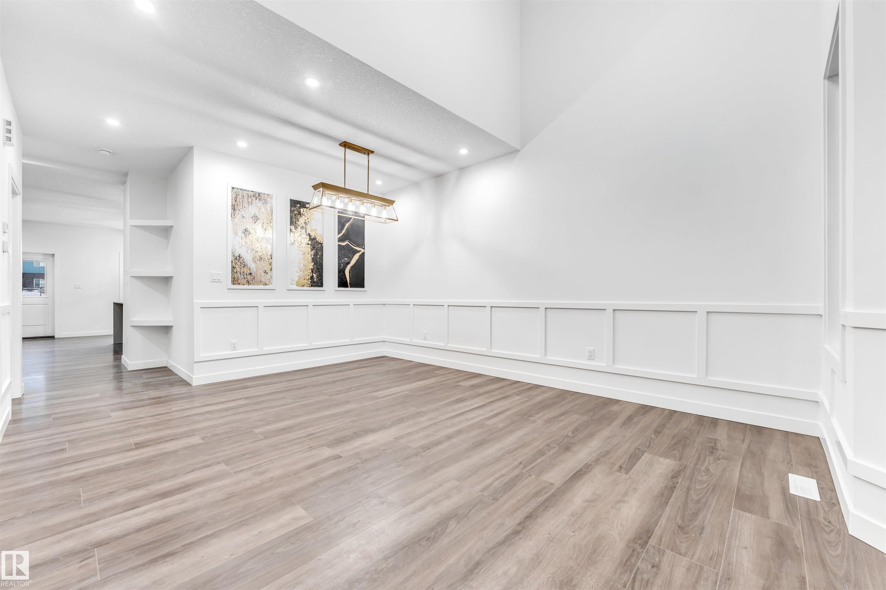 












136 Creekside Lane

,
Leduc,




AB
T9E 1T1

