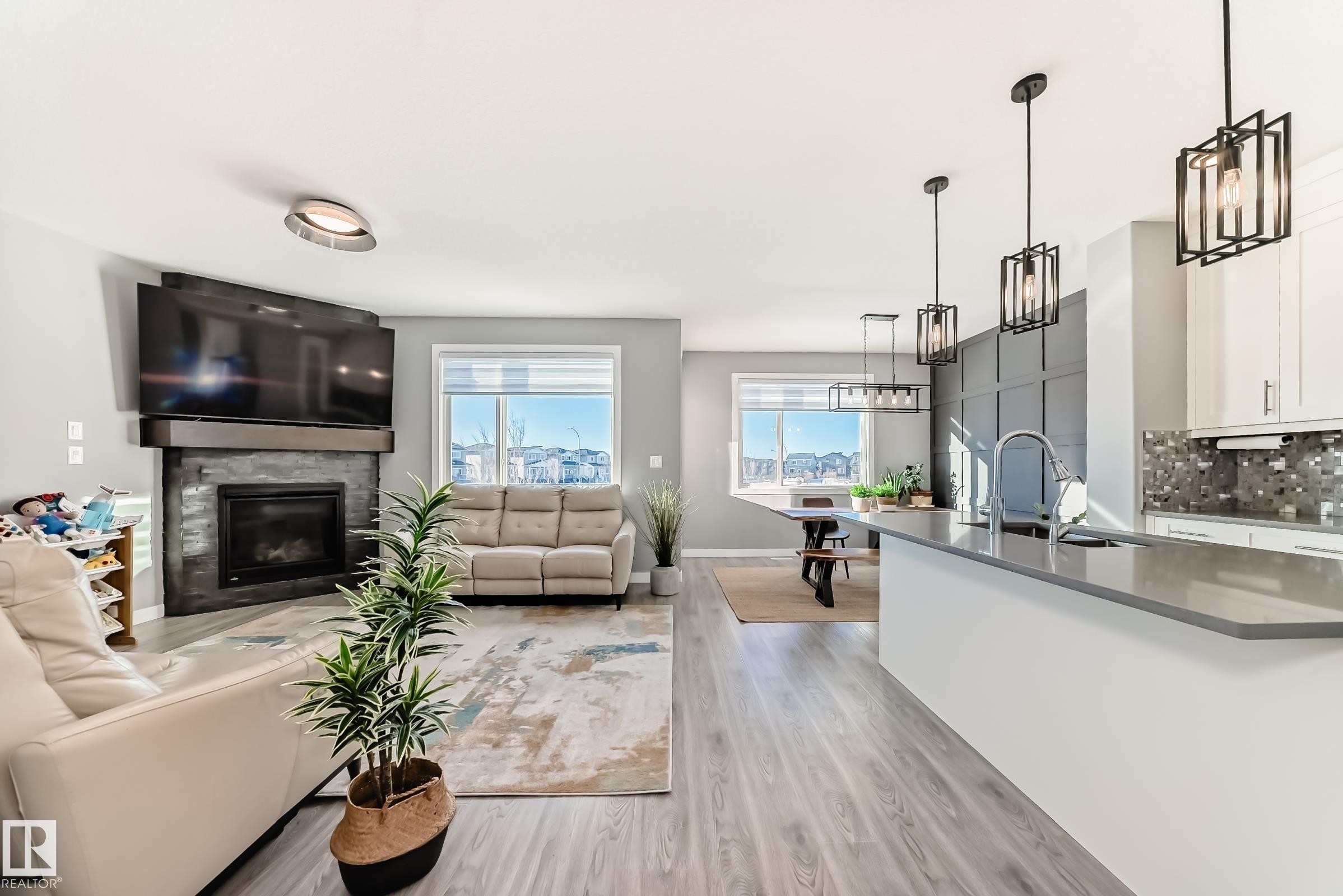 












154 ASTON Bend

,
Leduc,




AB
T9E 1L9

