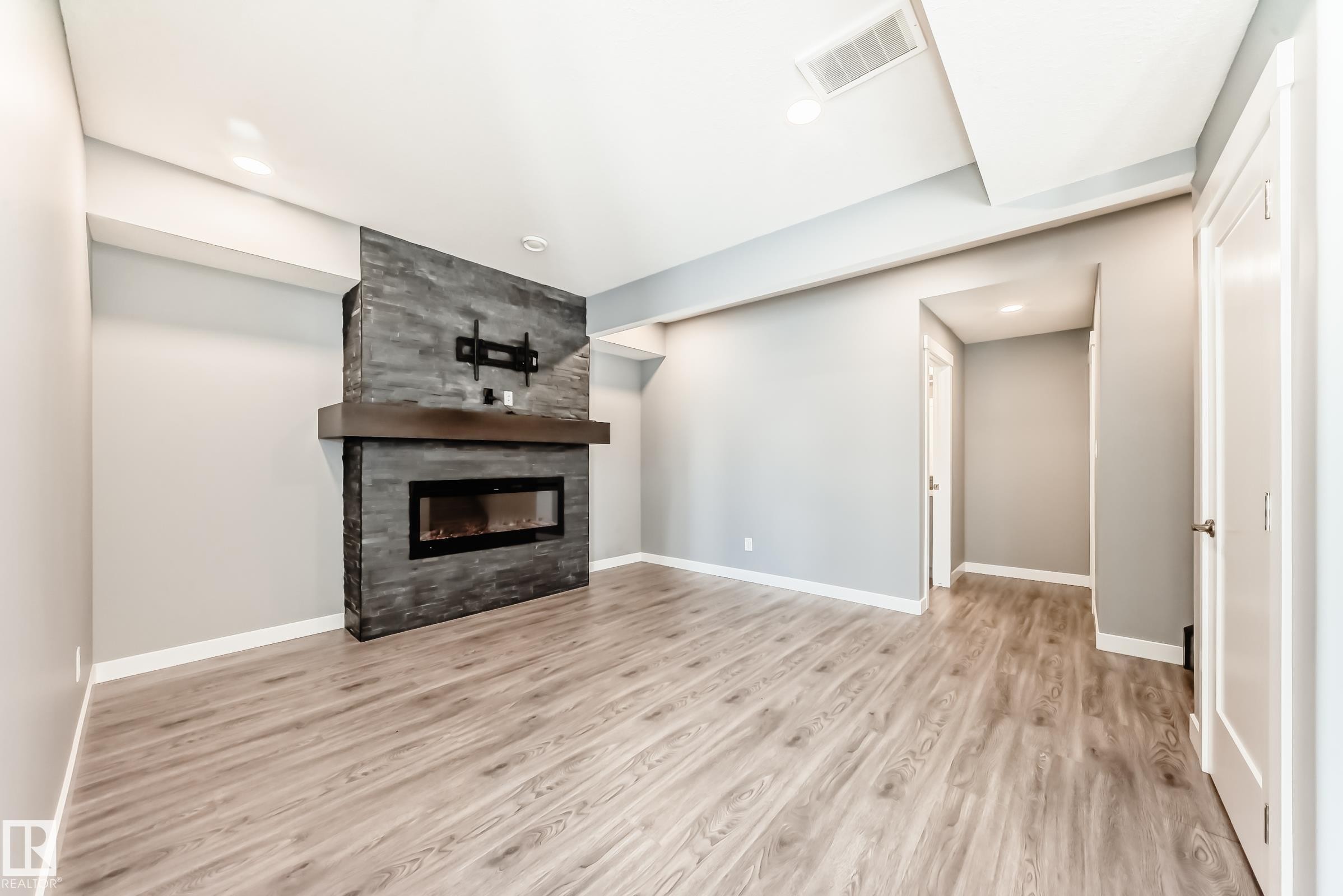 












154 ASTON Bend

,
Leduc,




AB
T9E 1L9

