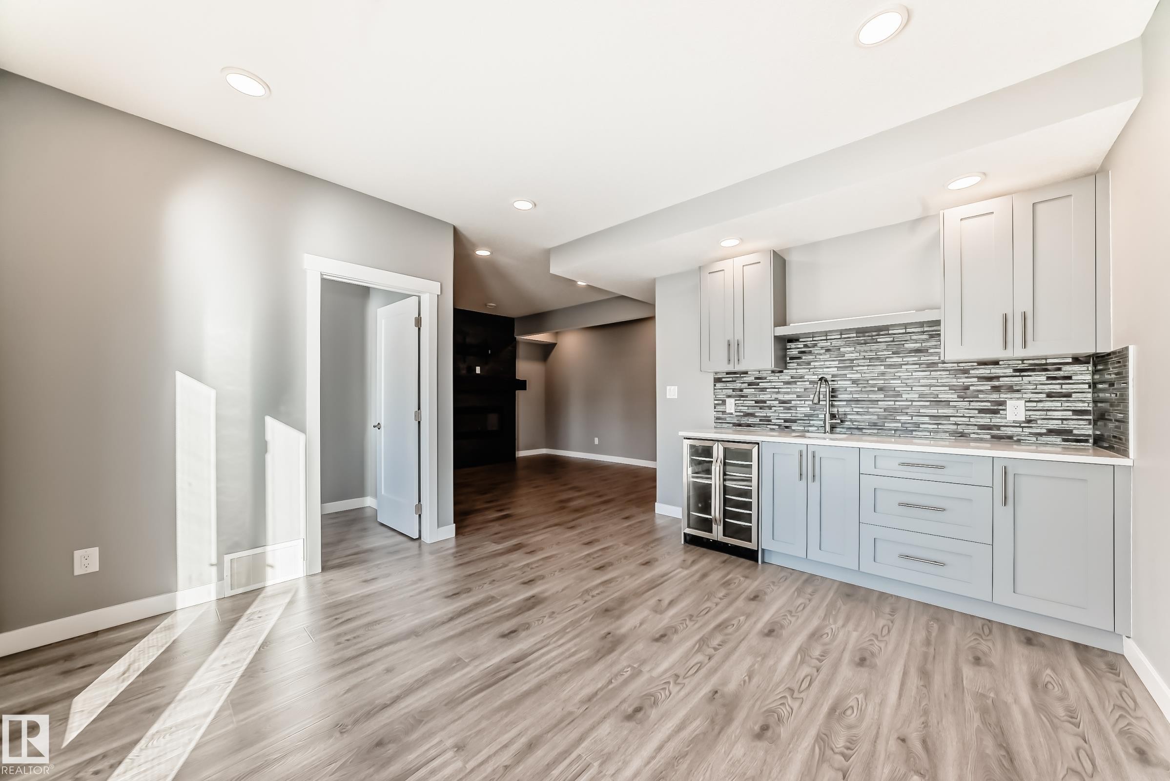 












154 ASTON Bend

,
Leduc,




AB
T9E 1L9

