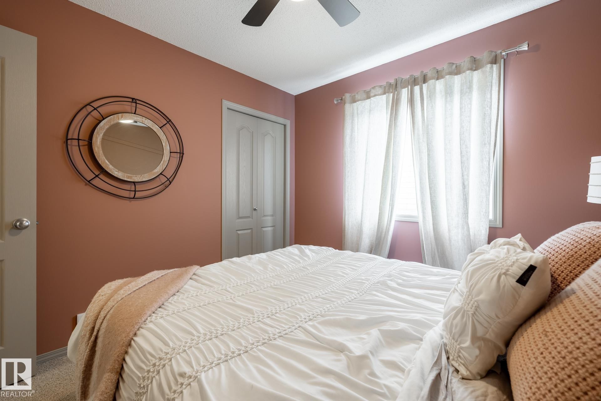 












3312 17B Avenue

,
Edmonton,




AB
T6T 0P3

